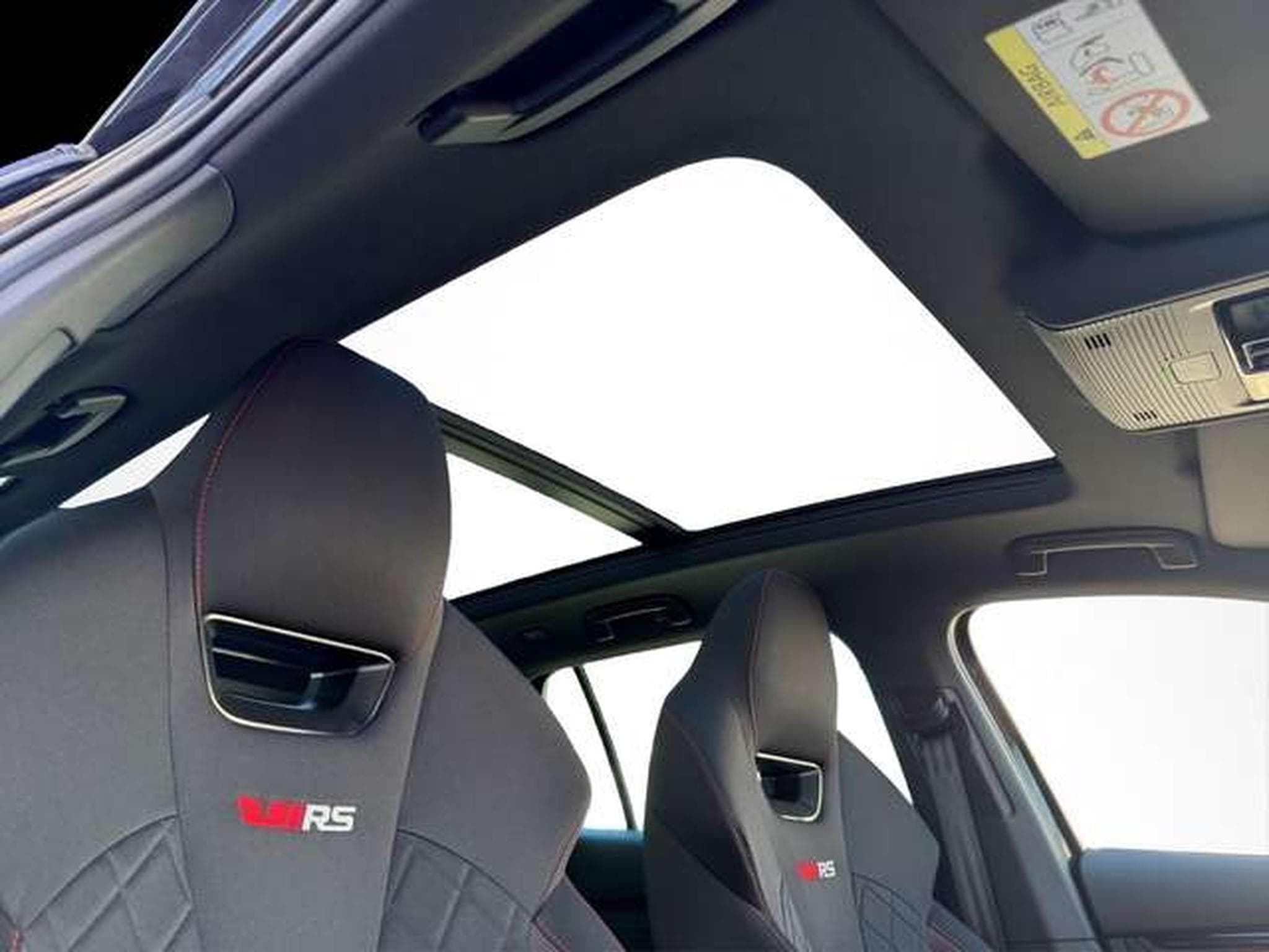 Skoda Octavia Combi RS/Pano/Side-As./360°/Columbus/AHK (2023) - Photo 16