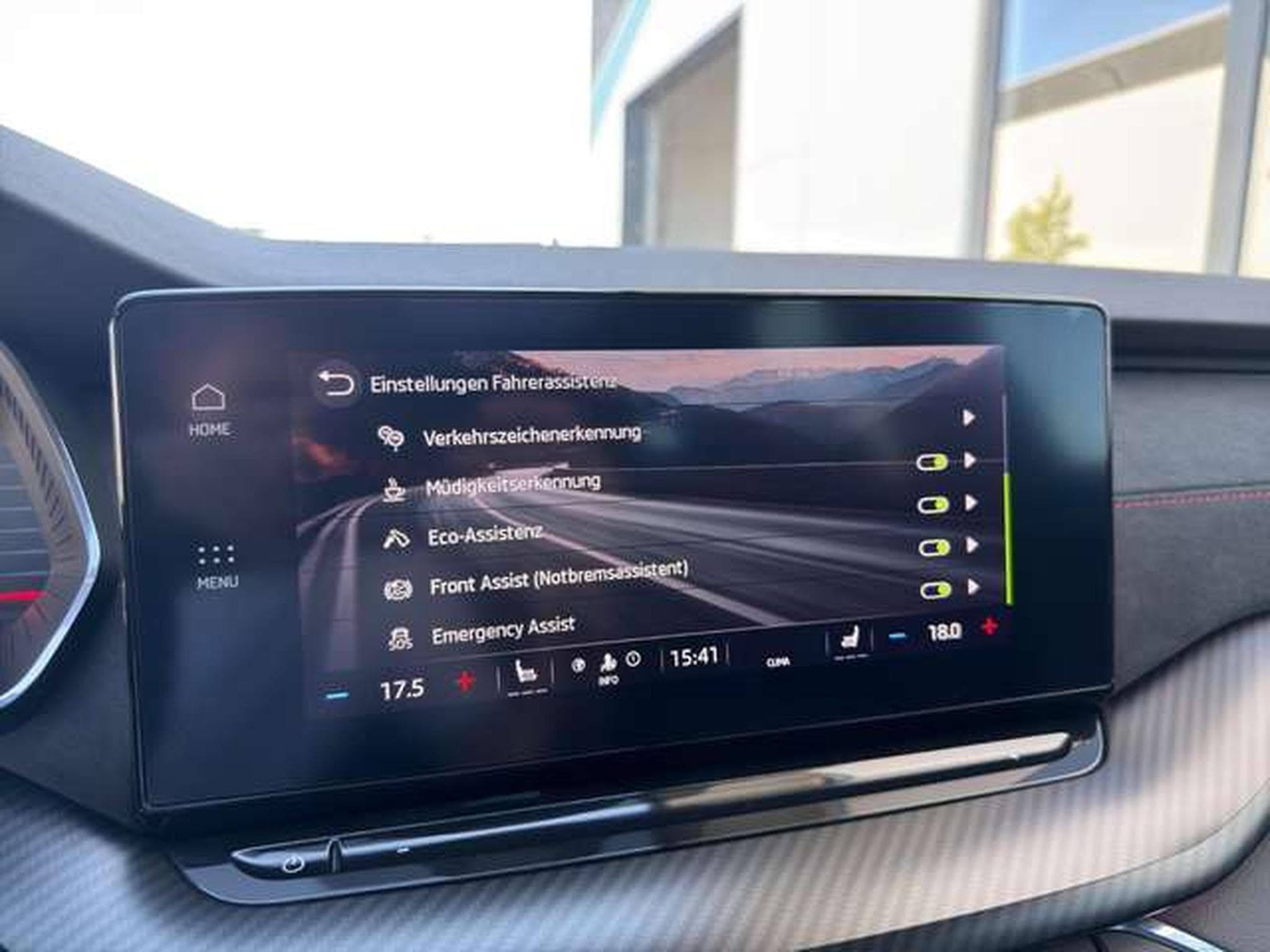 Skoda Octavia Combi RS/Pano/Side-As./360°/Columbus/AHK (2023) - Photo 23