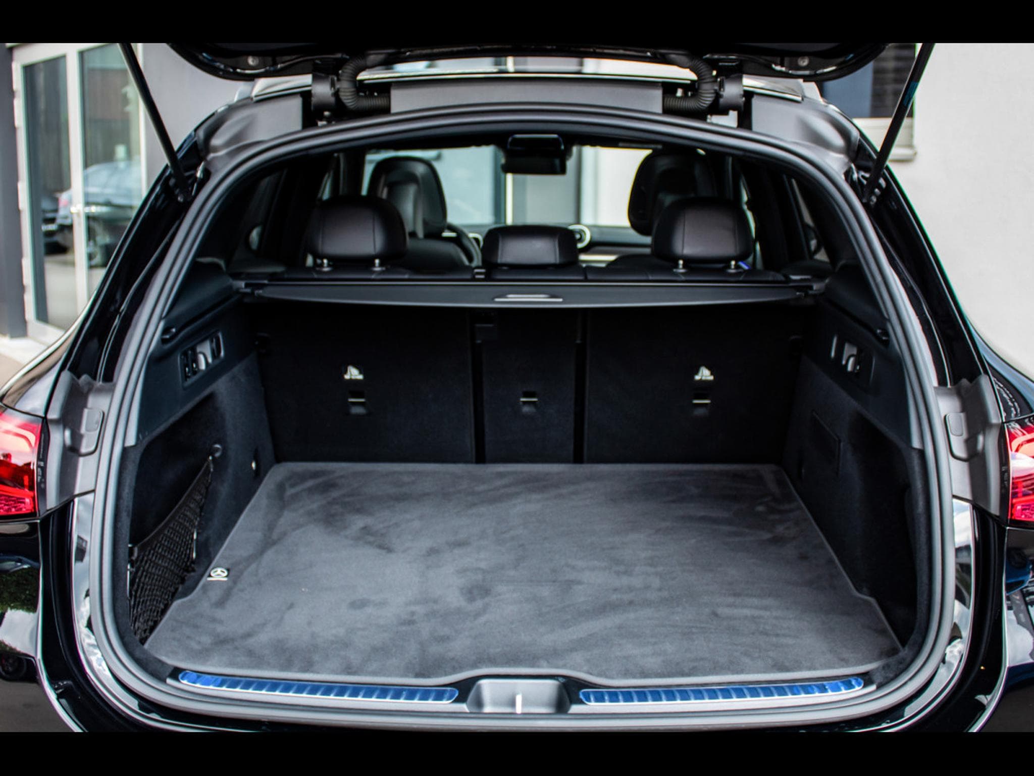 Mercedes GLC 300 d 4MATIC AMG-LINE - PACK PREMIUM - OBSIDIAN BLACK (2023) - Photo 23