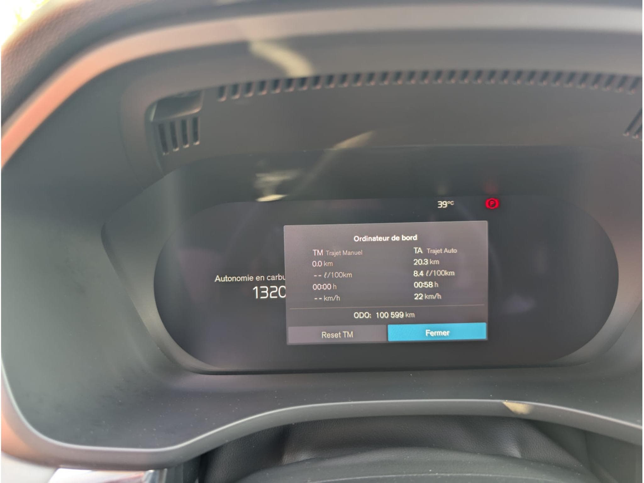 Volvo XC60 2.0 B4 D MHEV CORE (2022) - Photo 13