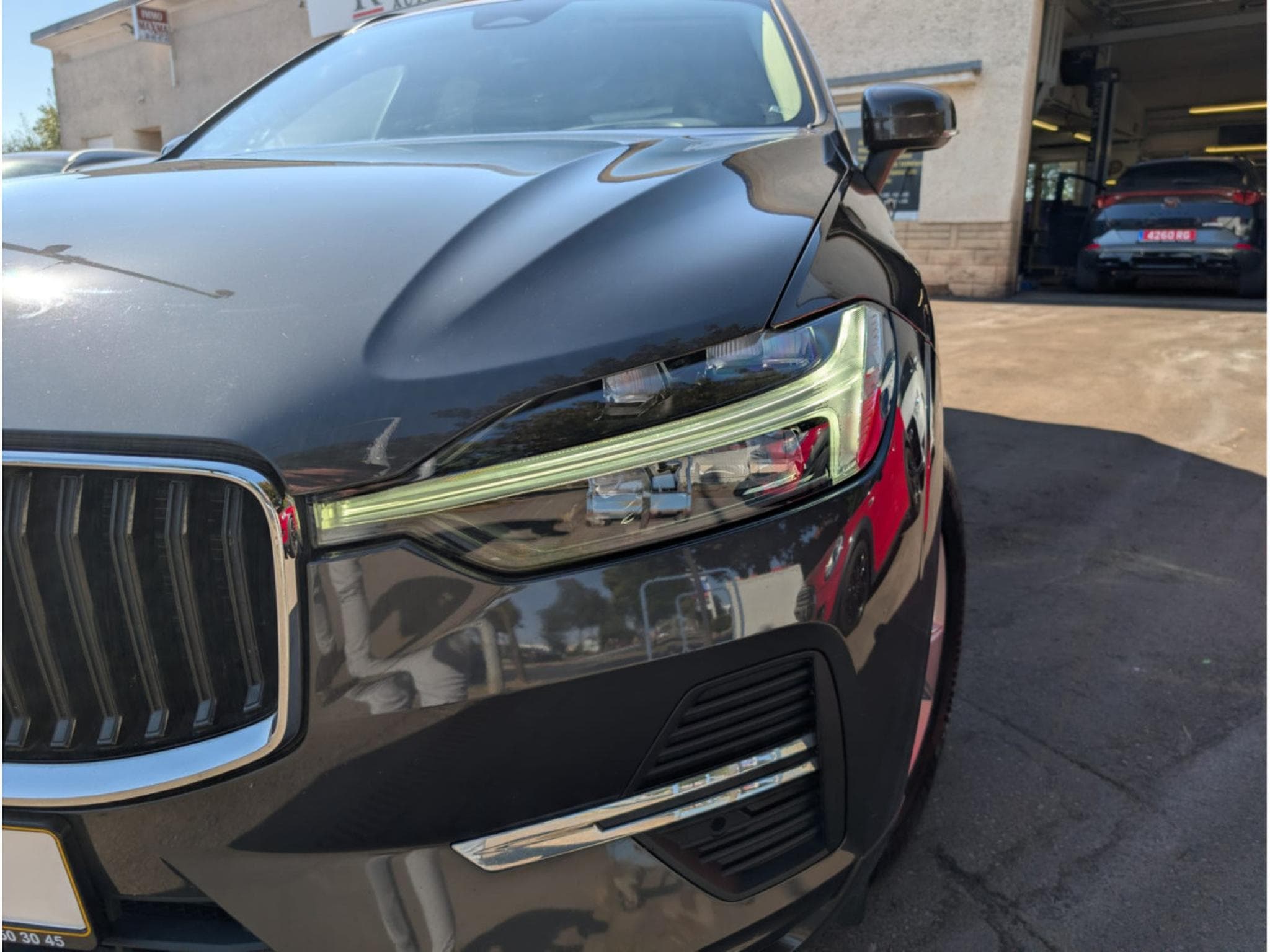 Volvo XC60 2.0 B4 D MHEV CORE (2022) - Photo 5