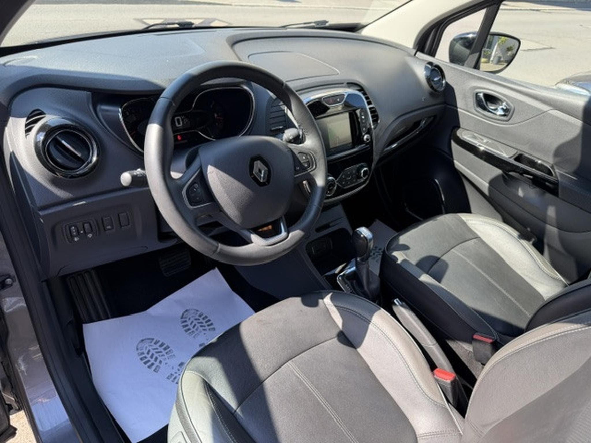 Renault Captur TCe EDC Auto Luxe (2016) - Foto 3