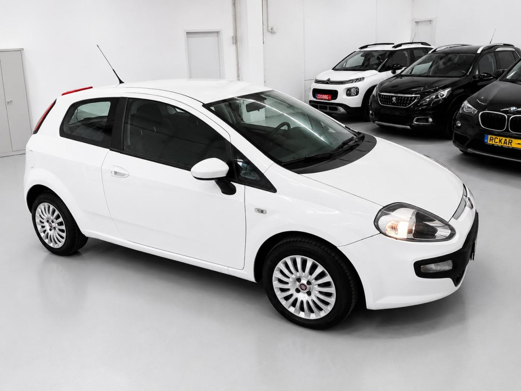Fiat Punto Evo 1.4 8v Active Clim (2010) - Photo 2