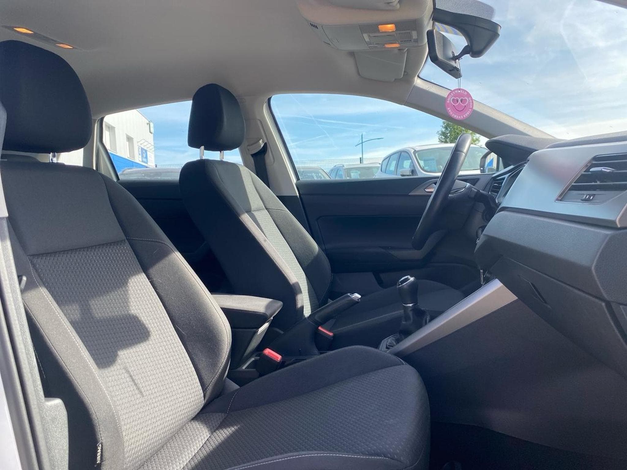 VW POLO 1.0 TGI 90 LOUNGE BUSINESS (2020) - Foto 11
