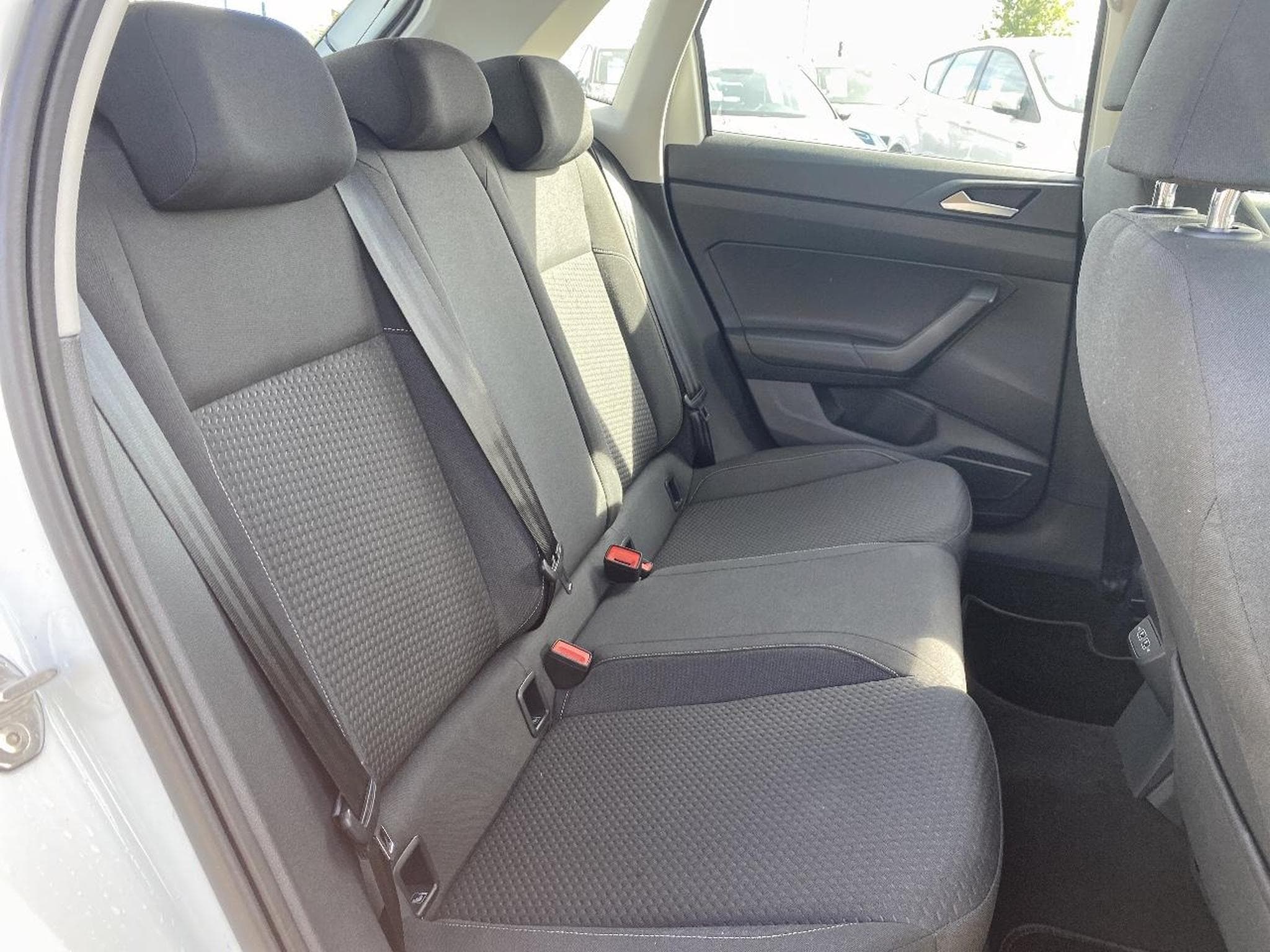 VW POLO 1.0 TGI 90 LOUNGE BUSINESS (2020) - Foto 12