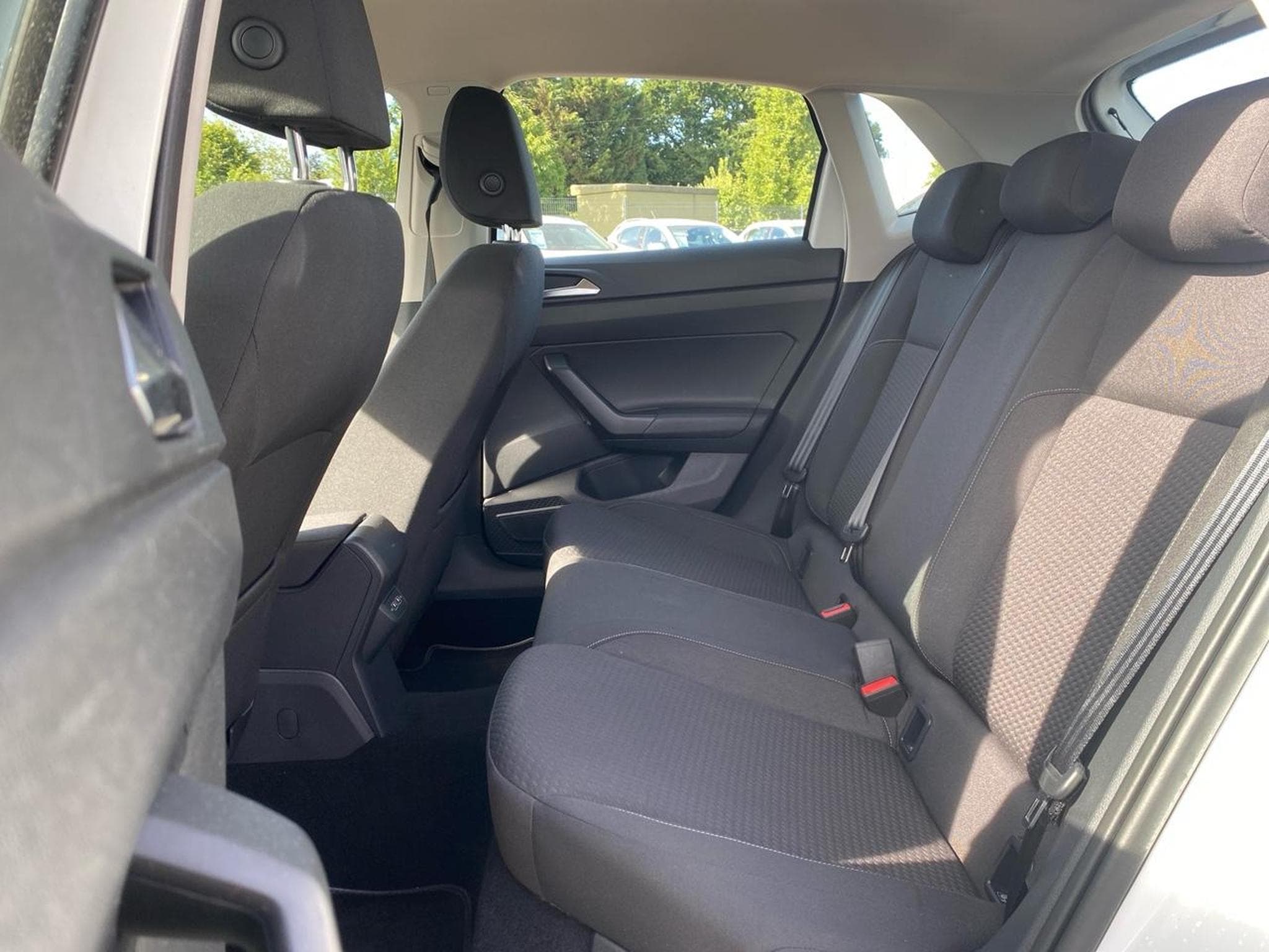 VW POLO 1.0 TGI 90 LOUNGE BUSINESS (2020) - Foto 13