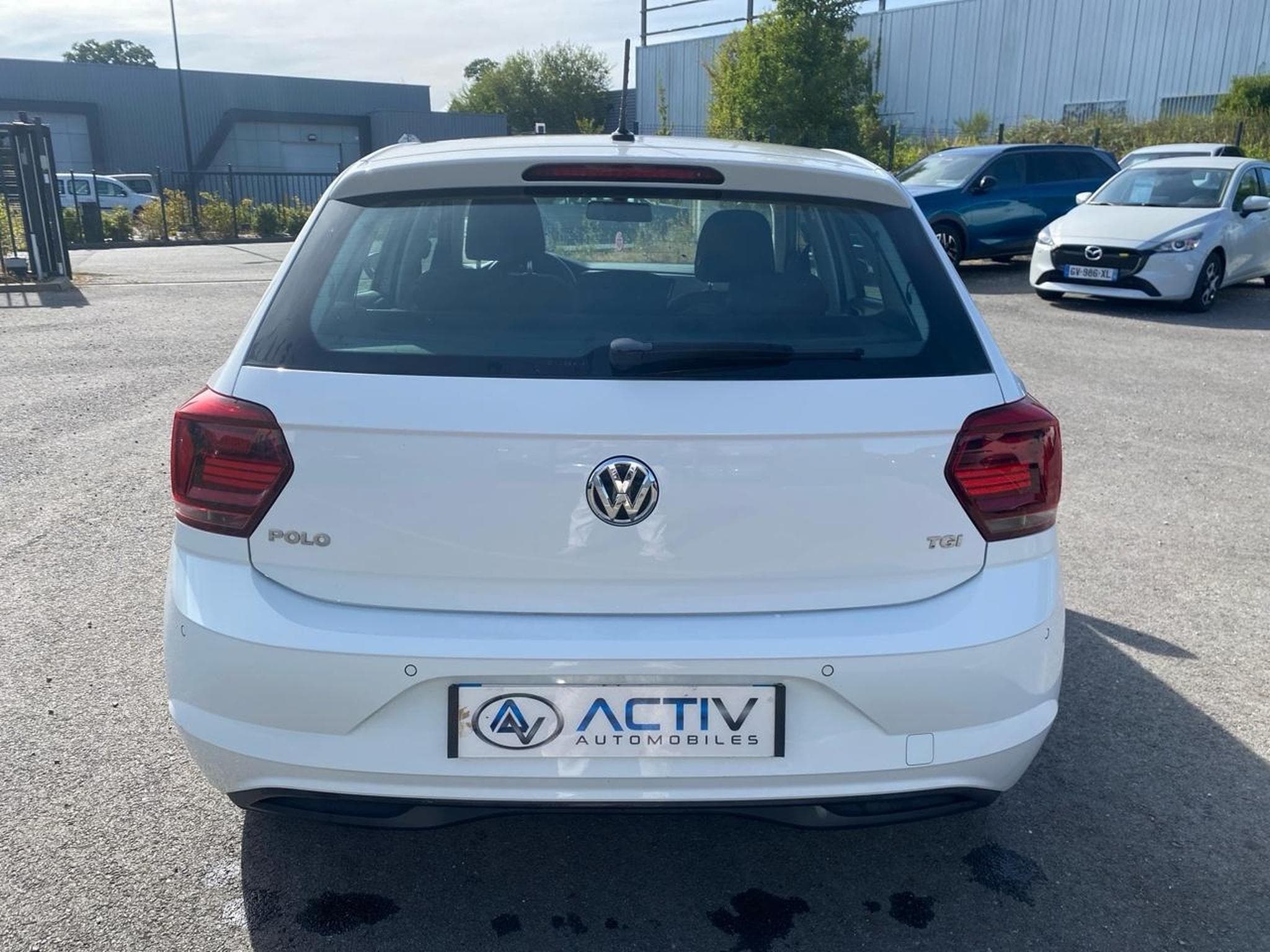 VW POLO 1.0 TGI 90 LOUNGE BUSINESS (2020) - Foto 6