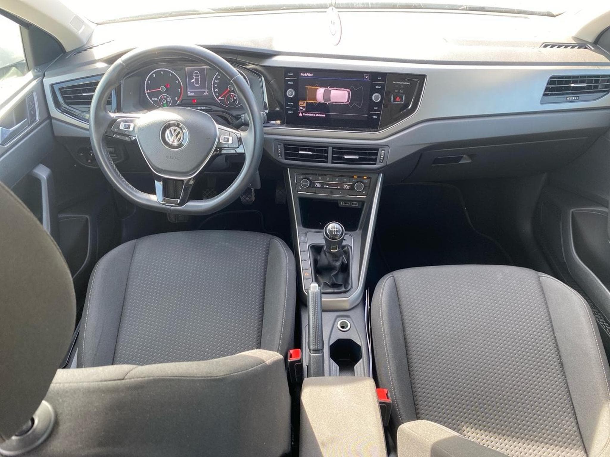VW POLO 1.0 TGI 90 LOUNGE BUSINESS (2020) - Foto 9