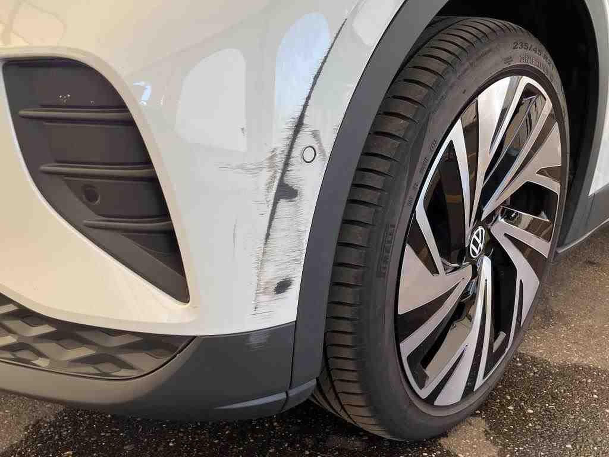 VW ID.4 Pro Performance (2023) - Photo 12