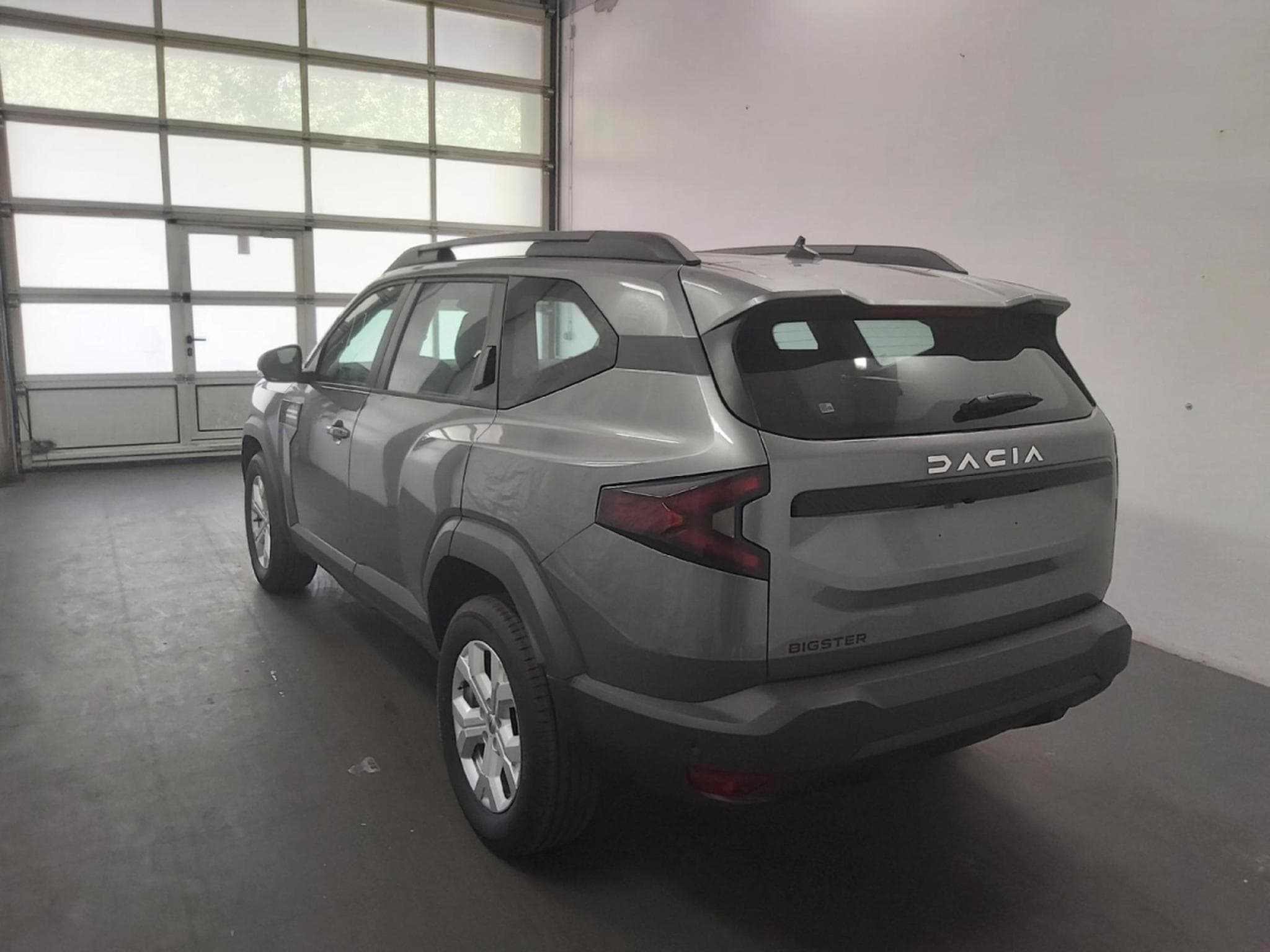 Dacia Bigster 1.2 Mild Hybrid 140 Essential (2026) - Photo 4