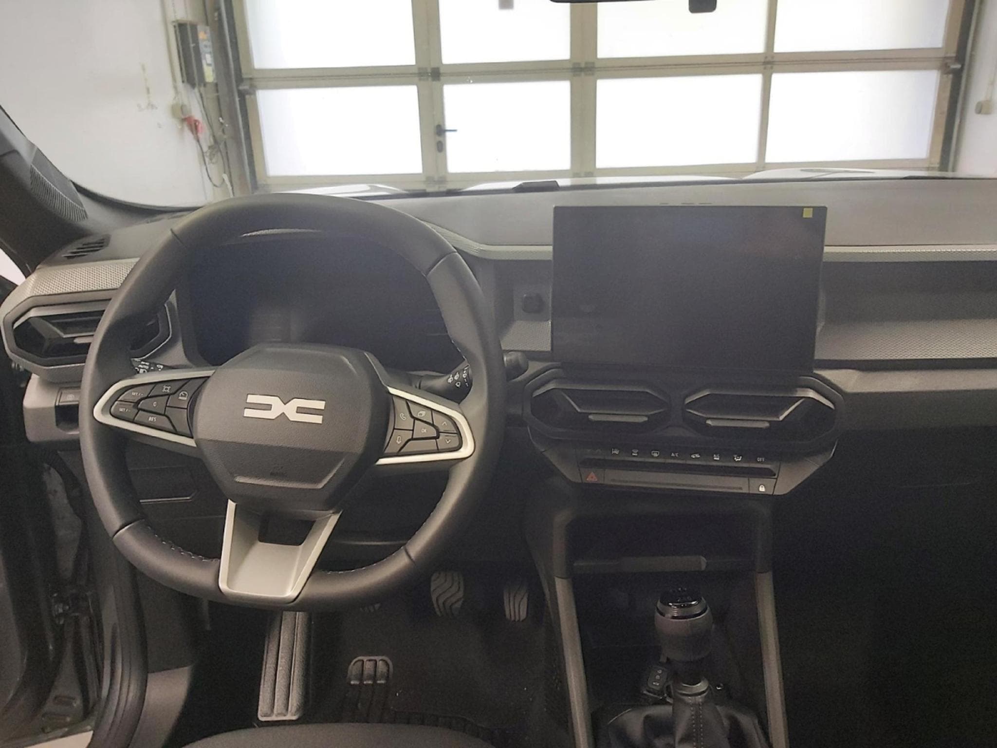 Dacia Bigster 1.2 Mild Hybrid 140 Essential (2026) - Photo 8