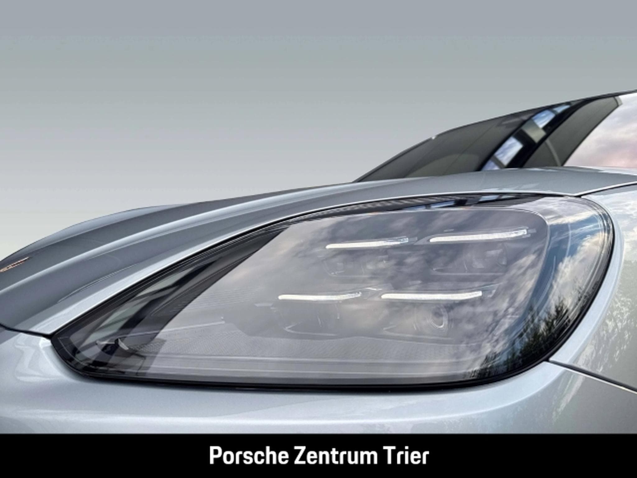 Porsche Cayenne Black Edition InnoDrive HA-Lenkung (2026) - Foto 11