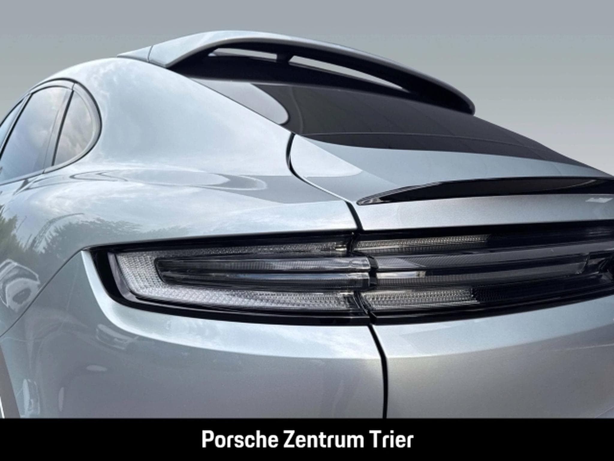 Porsche Cayenne Black Edition InnoDrive HA-Lenkung (2026) - Foto 12