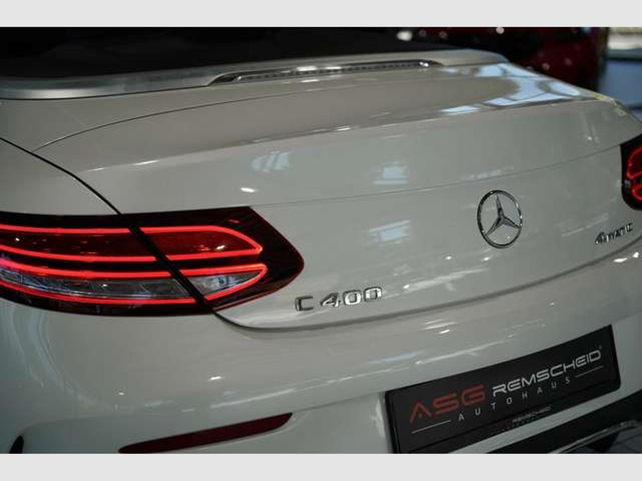Mercedes C 400 4M AMG Line Cabrio 2H *AirScf*Digital*H-UP (2020) - Foto 14