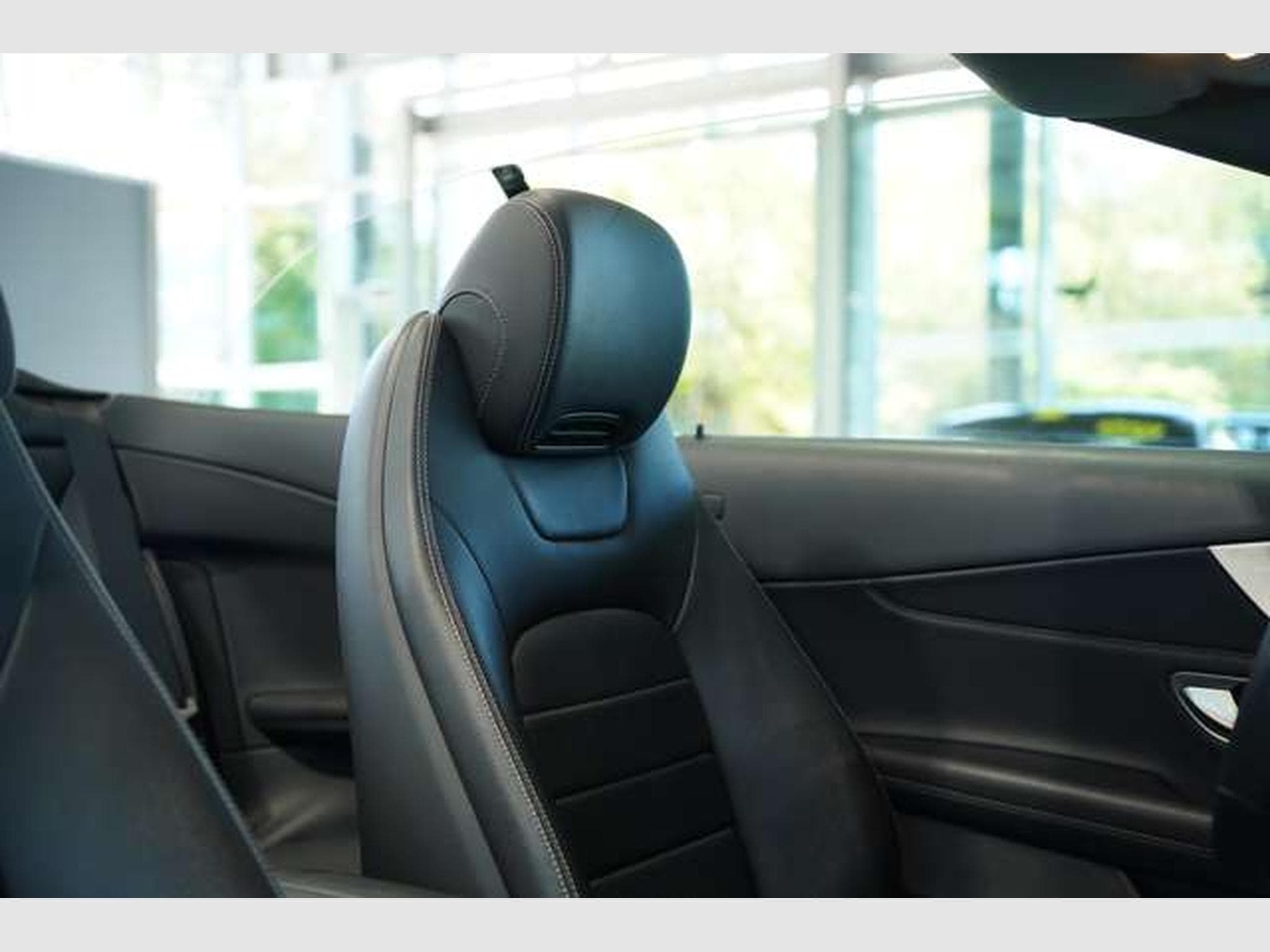 Mercedes C 400 4M AMG Line Cabrio 2H *AirScf*Digital*H-UP (2020) - Foto 22