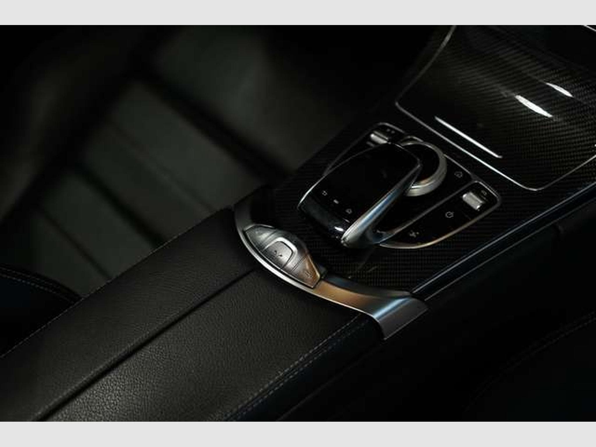 Mercedes C 400 4M AMG Line Cabrio 2H *AirScf*Digital*H-UP (2020) - Foto 24