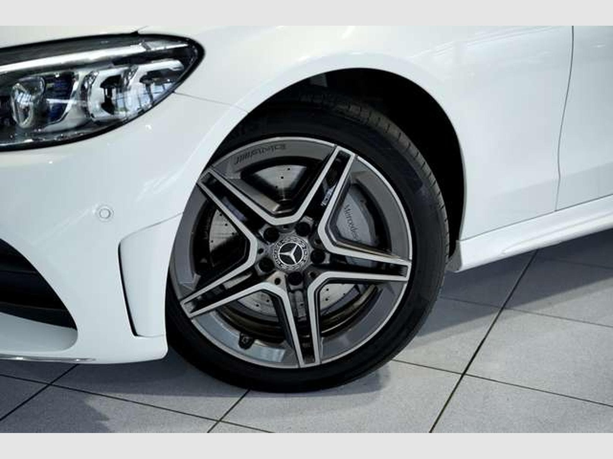Mercedes C 400 4M AMG Line Cabrio 2H *AirScf*Digital*H-UP (2020) - Foto 3