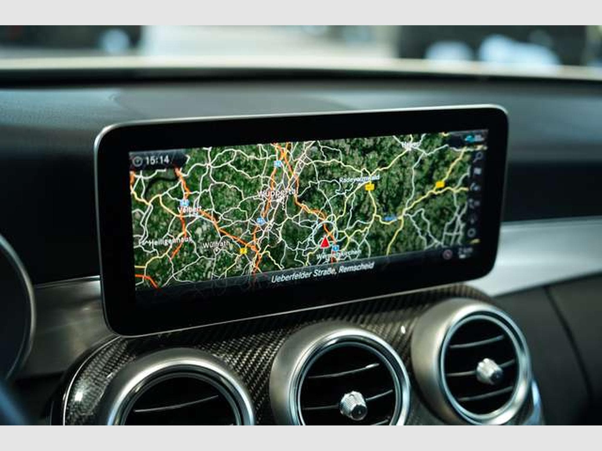 Mercedes C 400 4M AMG Line Cabrio 2H *AirScf*Digital*H-UP (2020) - Foto 35
