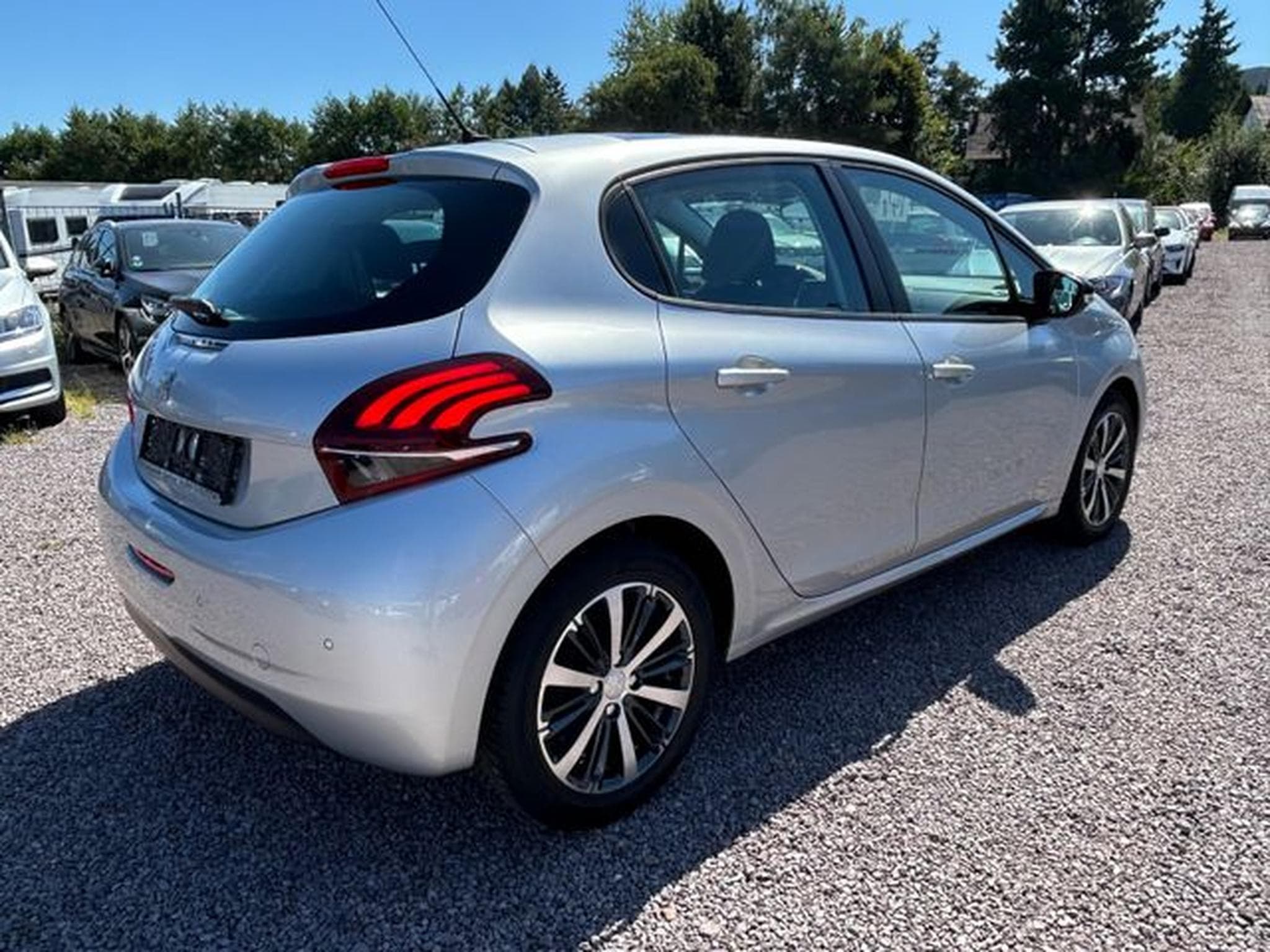 Peugeot 208 208 Active *R-Kamera*Panorama*LED*SHZ*Eu6 (2017) - Foto 4