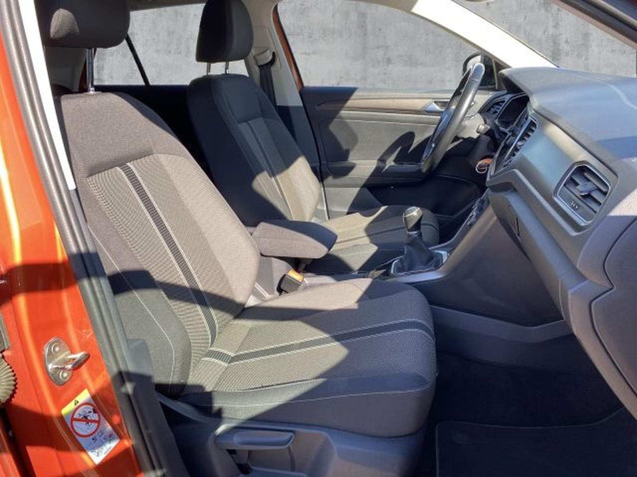 VW T-Roc T-Roc 1.5 TSI Style NAVI LED Assist+ ACC SHZG (2018) - Photo 13