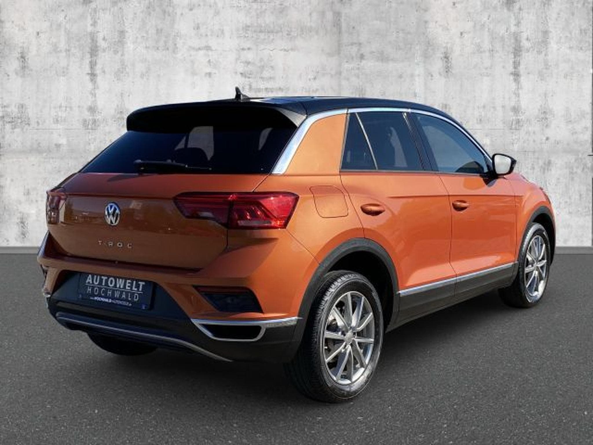 VW T-Roc T-Roc 1.5 TSI Style NAVI LED Assist+ ACC SHZG (2018) - Photo 5