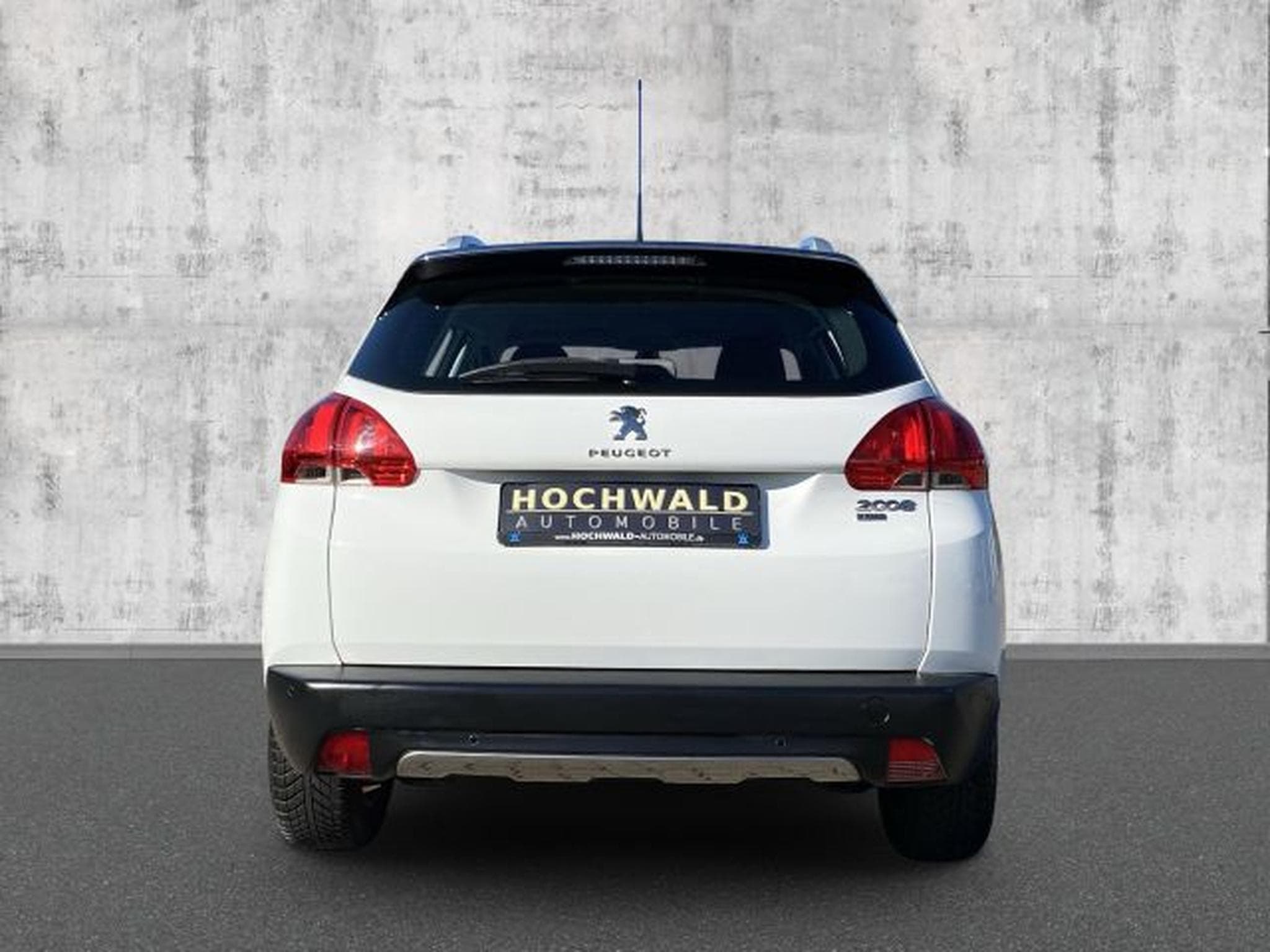 Peugeot 2008 2008 1.2 PureTech Allure NAVI PDC SHZG Tempo (2015) - Photo 4