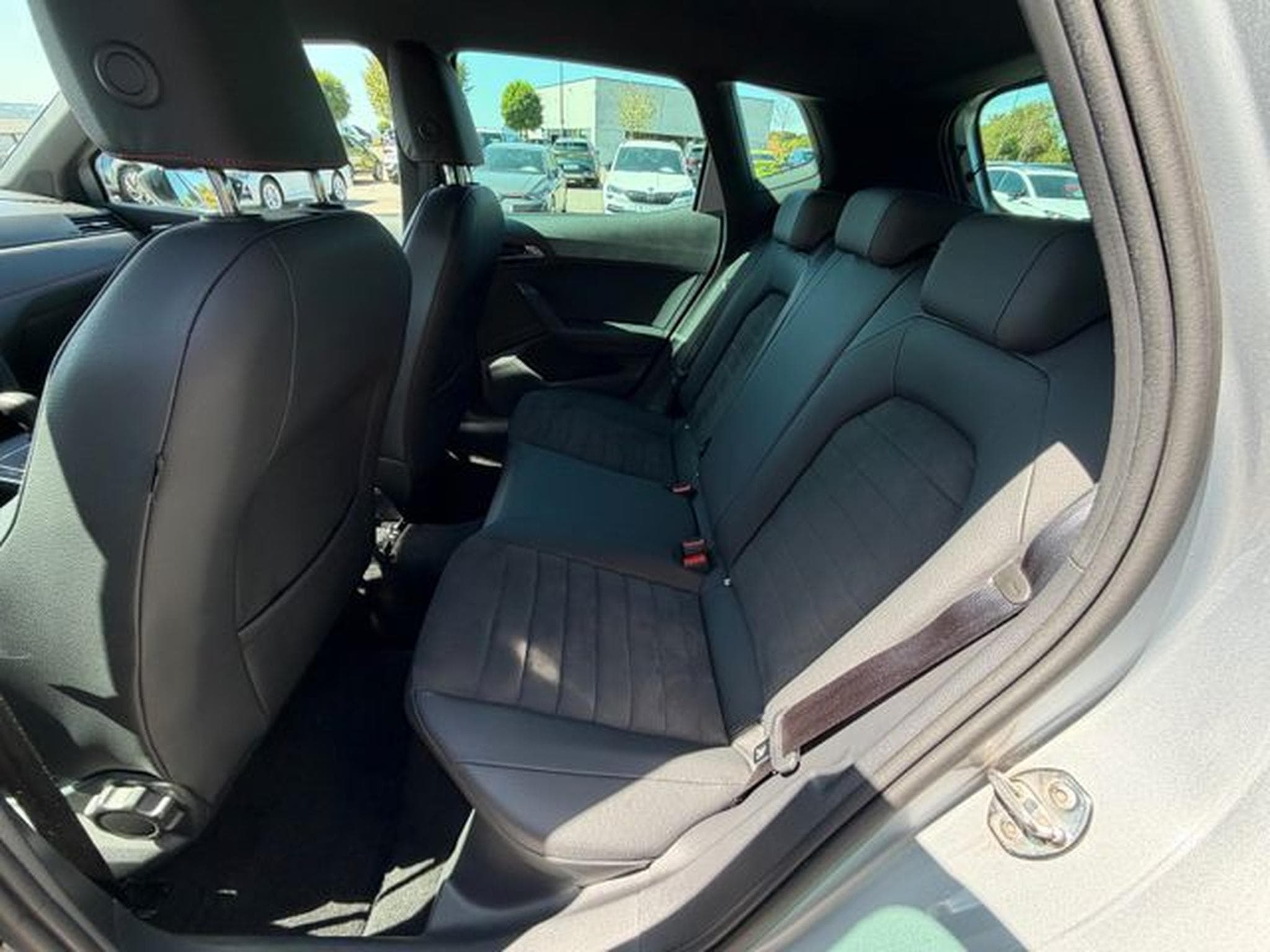 Seat Arona Arona FR DSG Sitzhz Teilleder Kamera Carplay (2020) - Foto 11