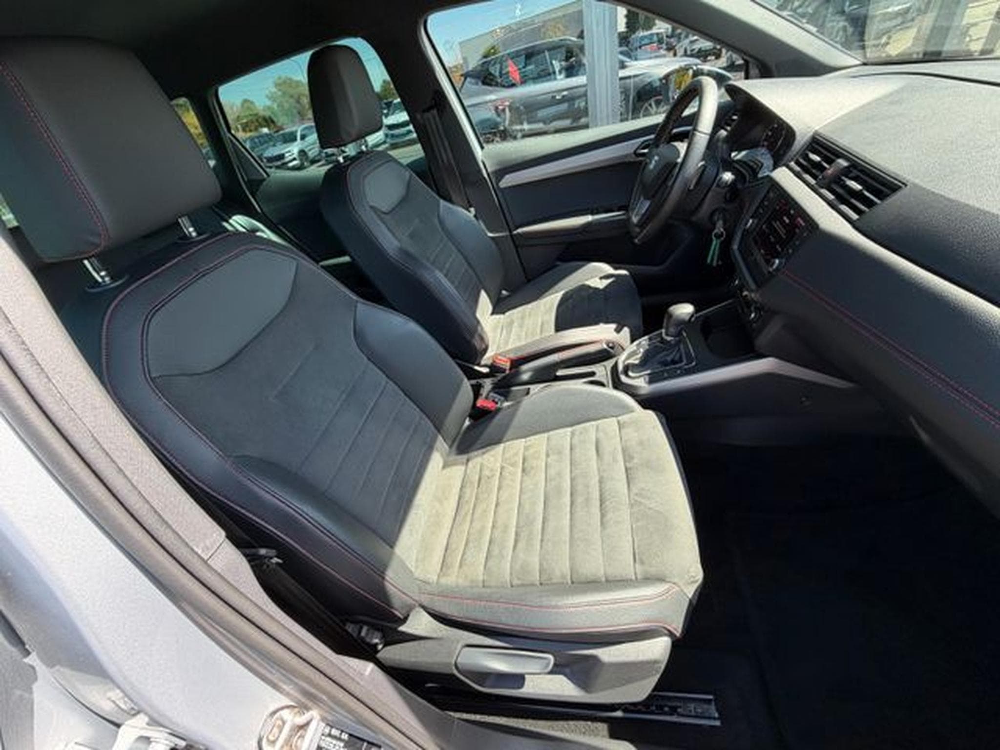 Seat Arona Arona FR DSG Sitzhz Teilleder Kamera Carplay (2020) - Foto 15