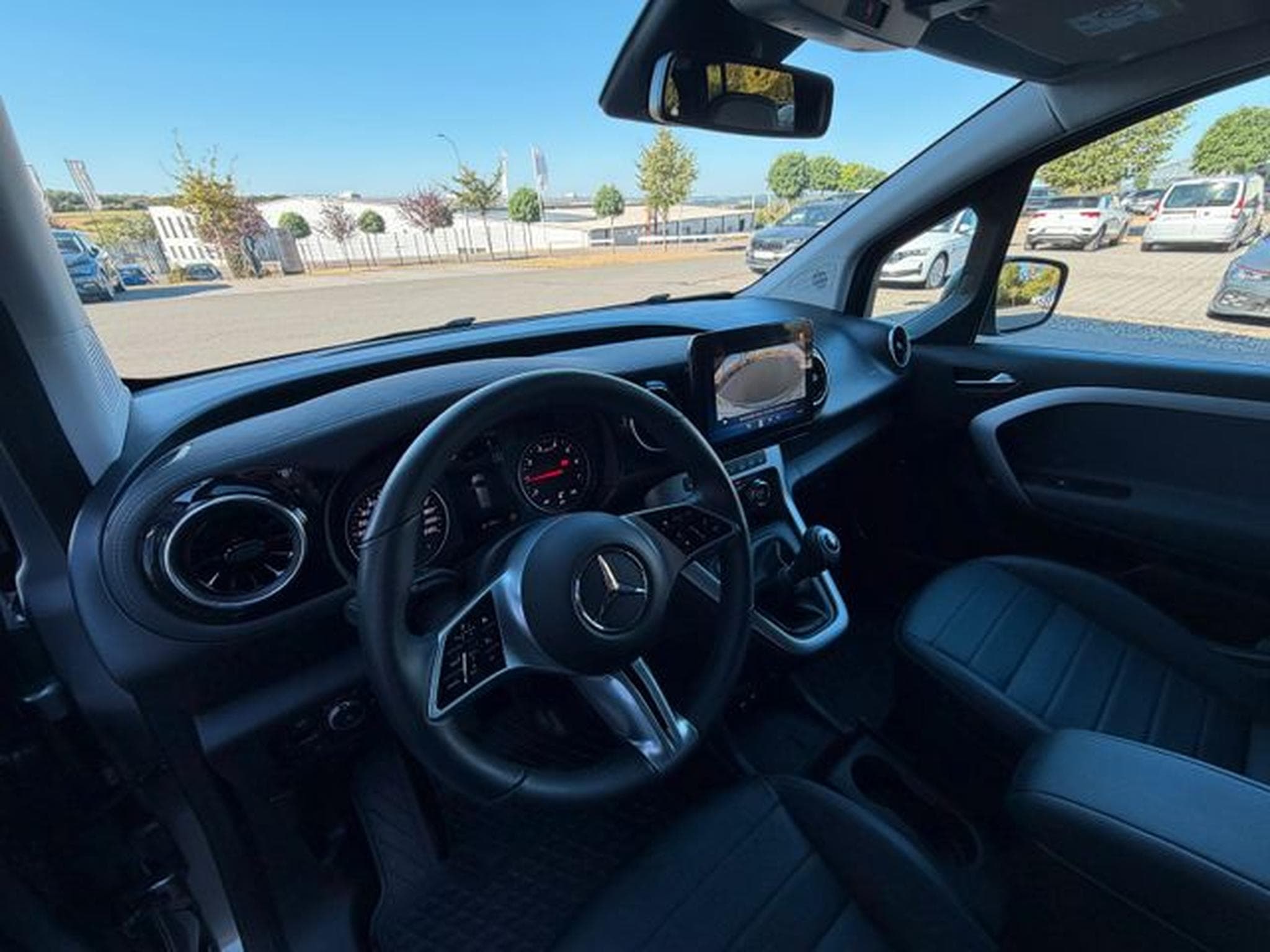 Mercedes T-Class T-Klasse 180 lang Progressive 7-Sitzer Leder Kam (2024) - Foto 11