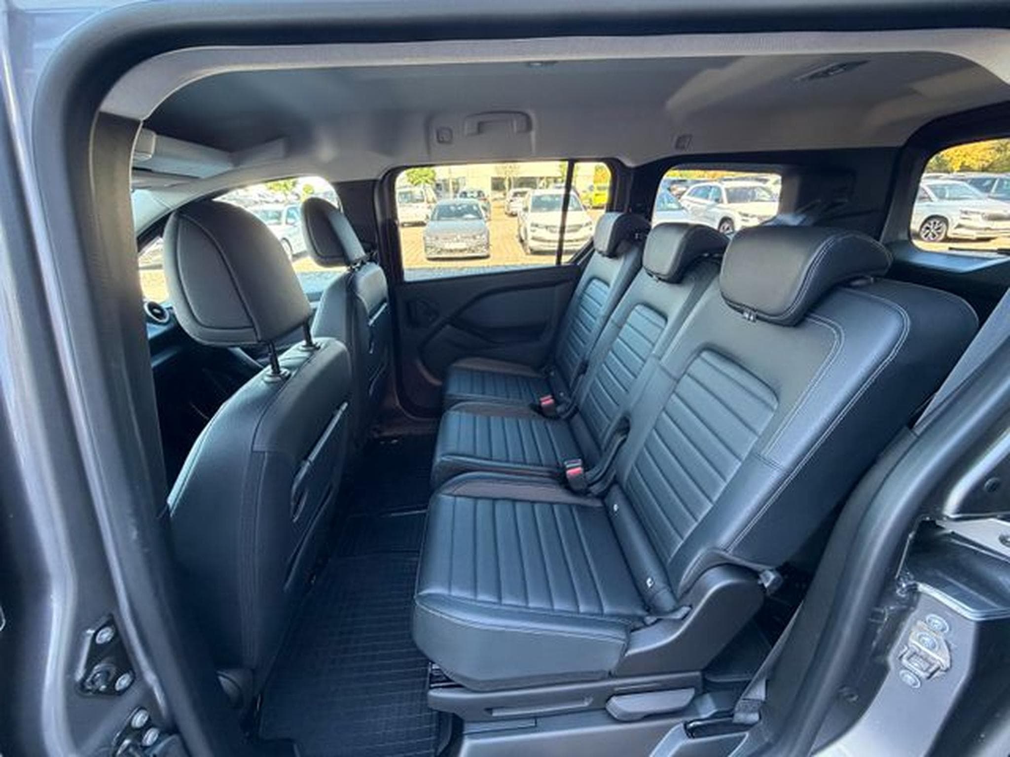 Mercedes T-Class T-Klasse 180 lang Progressive 7-Sitzer Leder Kam (2024) - Foto 12