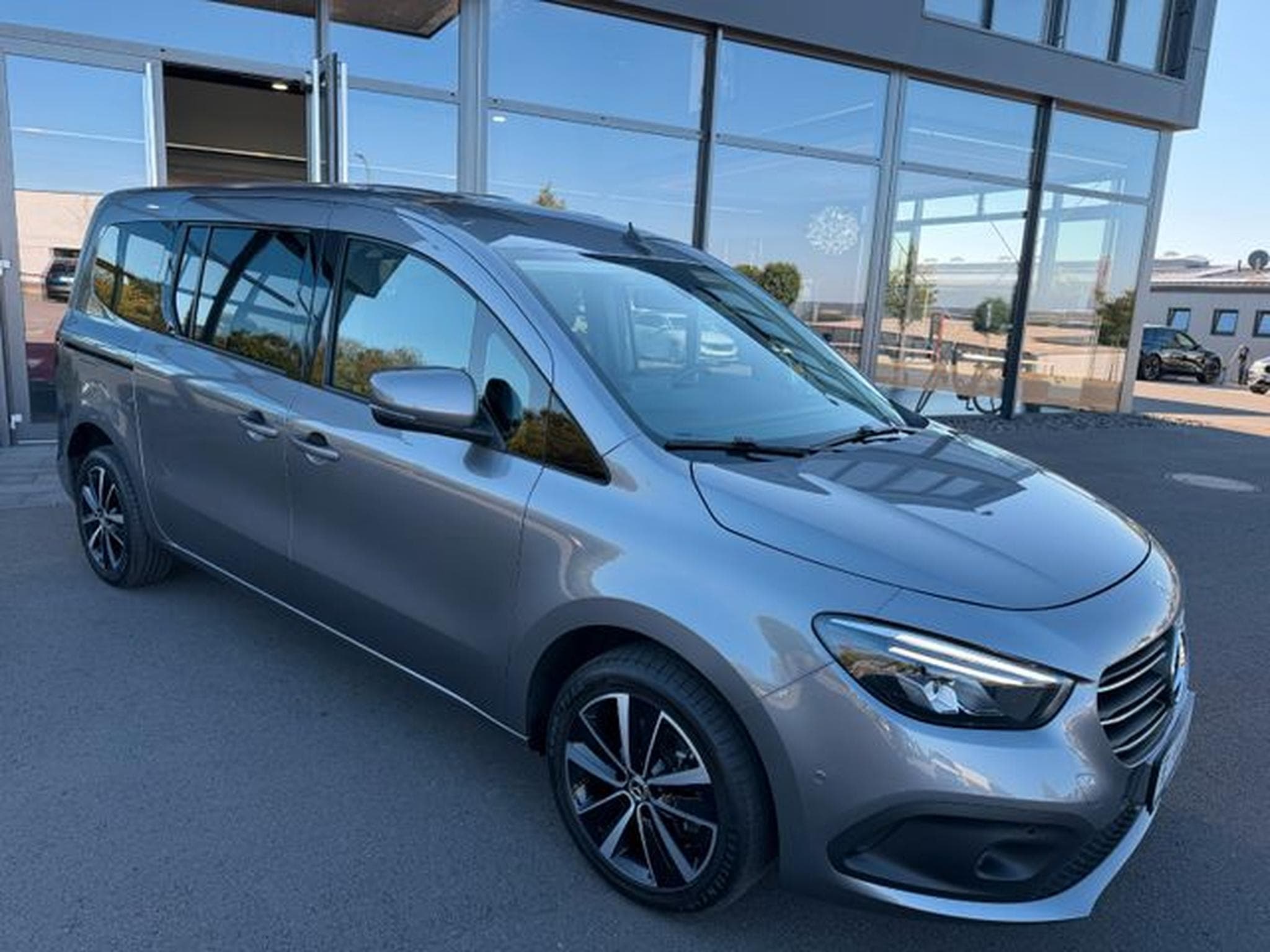 Mercedes T-Class T-Klasse 180 lang Progressive 7-Sitzer Leder Kam (2024) - Foto 4