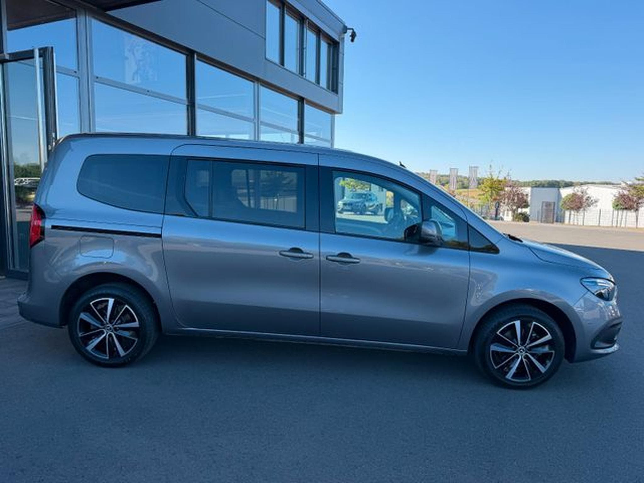 Mercedes T-Class T-Klasse 180 lang Progressive 7-Sitzer Leder Kam (2024) - Foto 5