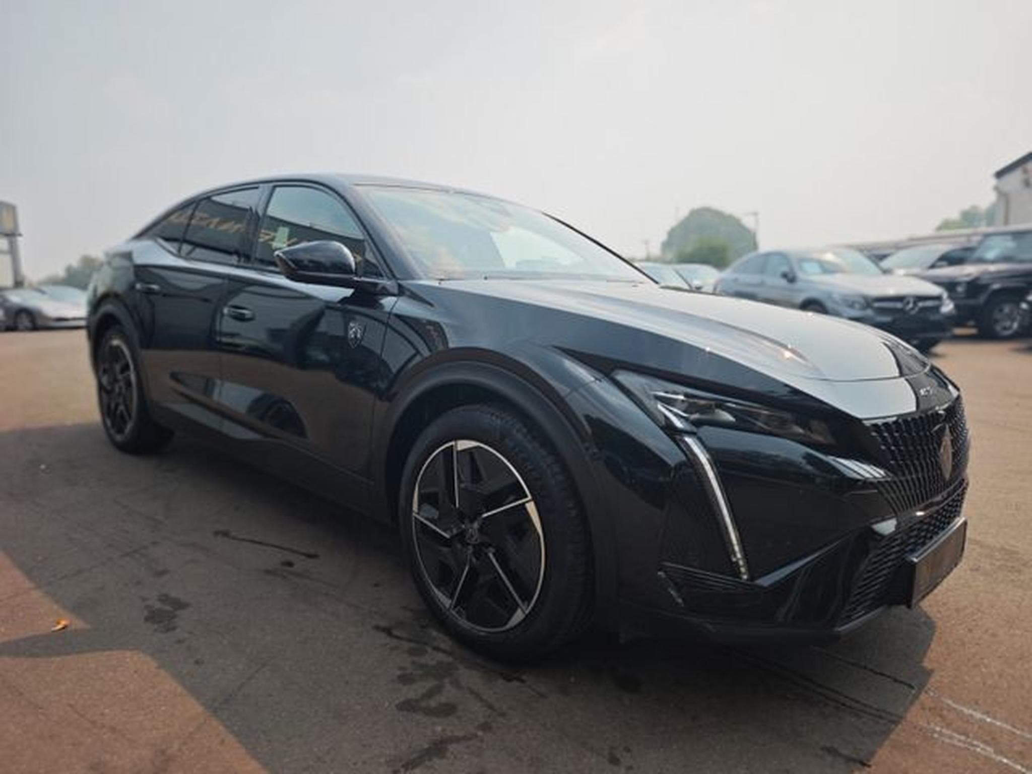 Peugeot 408 408 PURETECH 130 GT *AUT*ASSIST*LED*KAM*NAVI* (2023) - Photo 4