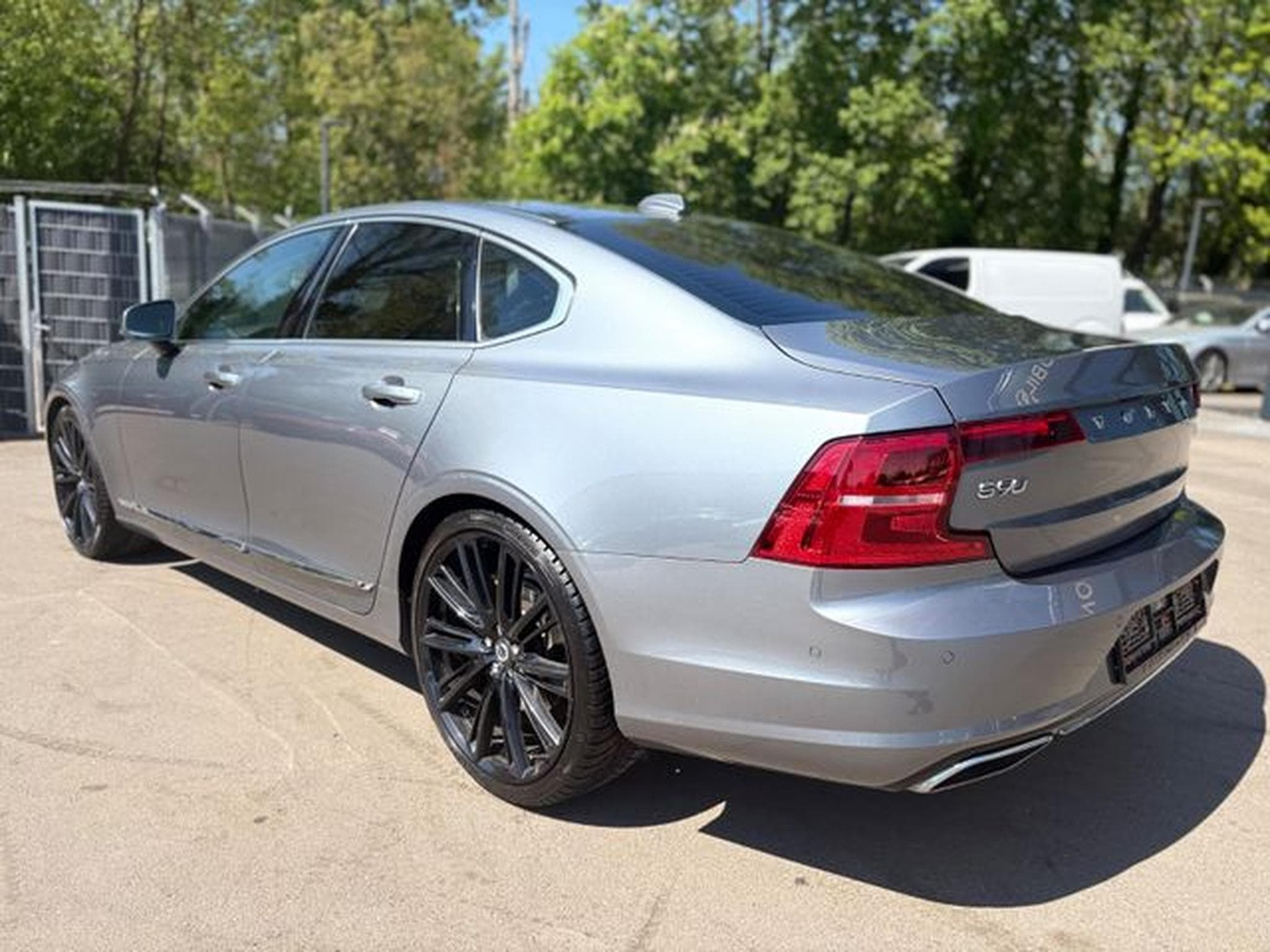Volvo S90 S90 INSCRIPTION AWD *LED*NAVI*LEDER*SCHIEBEDACH* (2018) - Foto 10