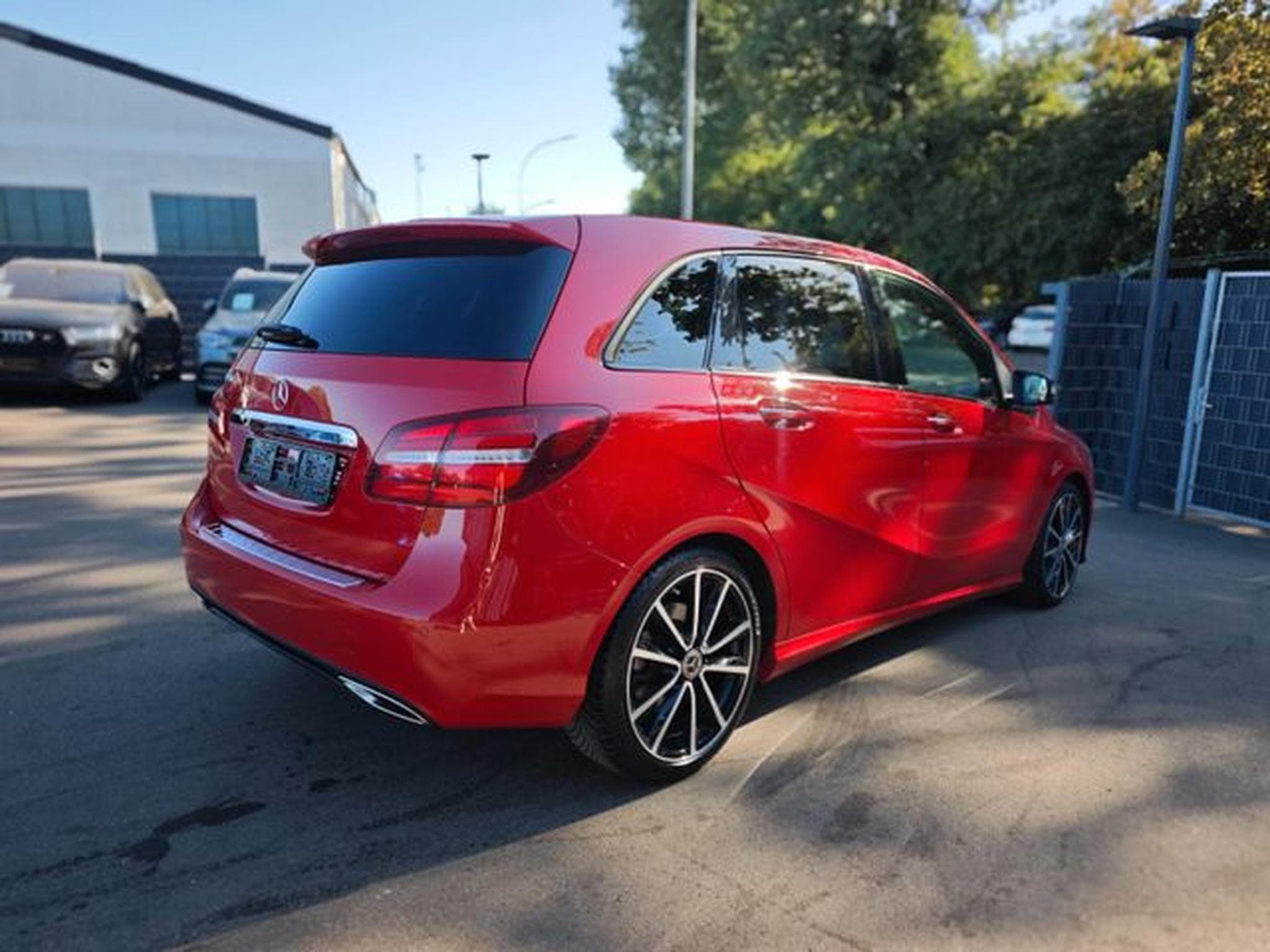 Mercedes B 220 B 220 D EDITION*URBAN*AUTOMATIK*KAMERA*NIGHT* (2017) - Foto 6