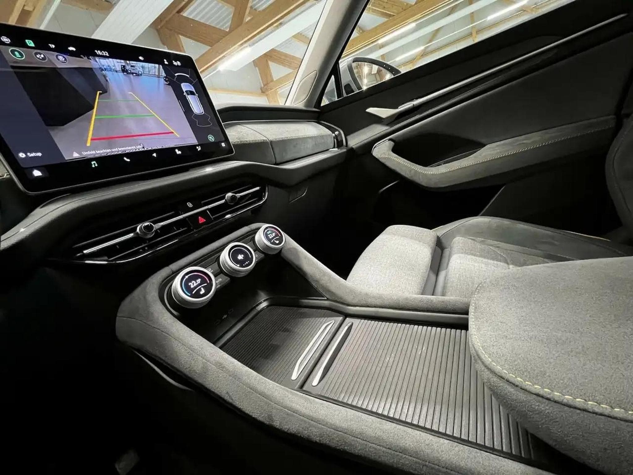 Skoda Kodiaq (2024) - Foto 17
