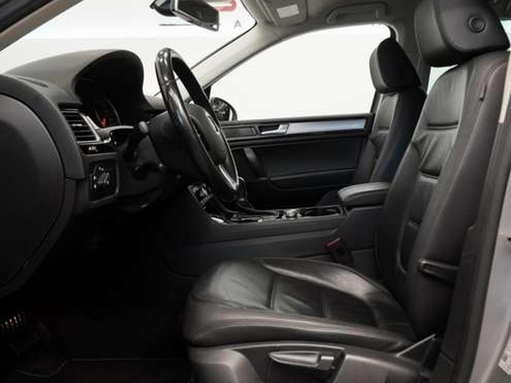 VW Touareg V6 TDI Terrain Tech 4M *19 *AHK *Leder (2015) - Photo 15