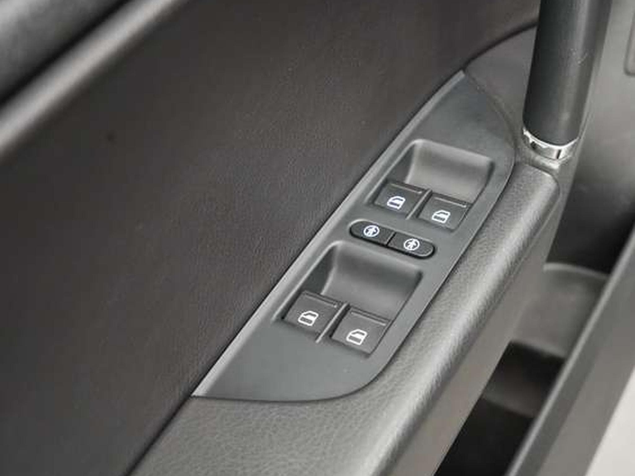 VW Touareg V6 TDI Terrain Tech 4M *19 *AHK *Leder (2015) - Photo 17