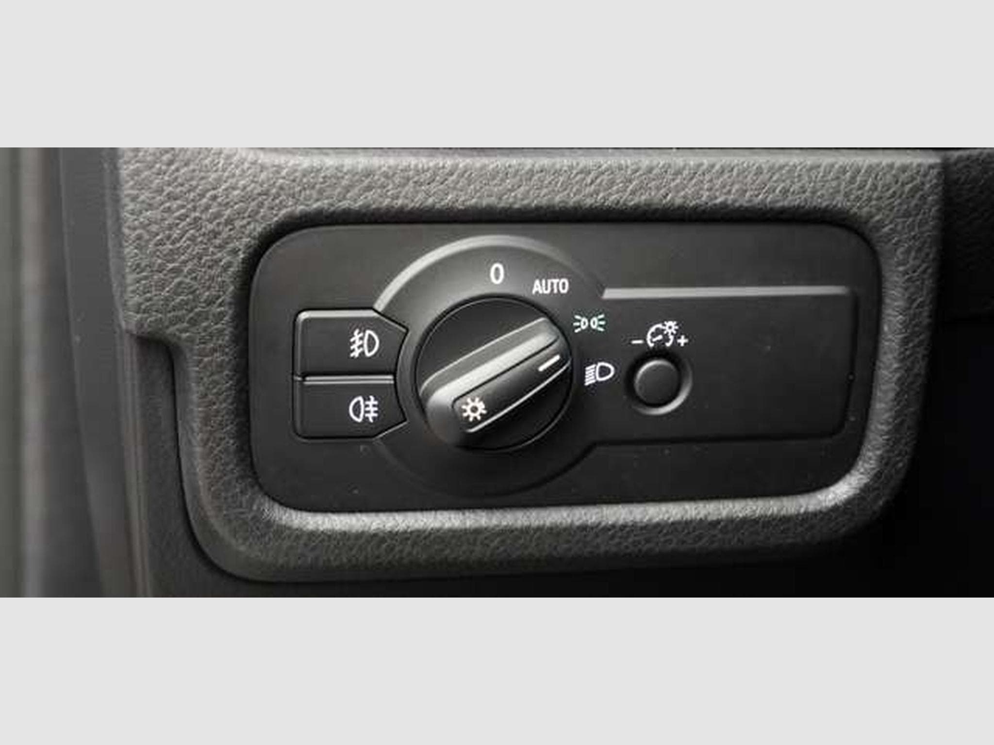 VW Touareg V6 TDI Terrain Tech 4M *19 *AHK *Leder (2015) - Photo 19