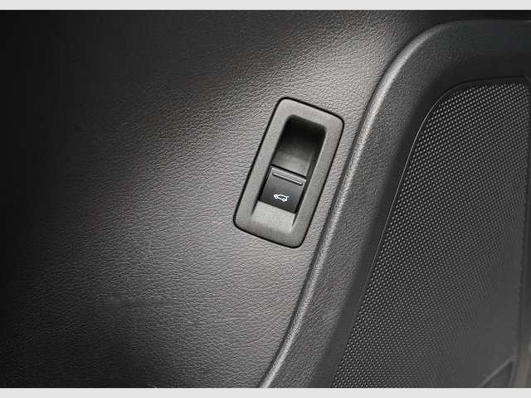 VW Touareg V6 TDI Terrain Tech 4M *19 *AHK *Leder (2015) - Photo 21