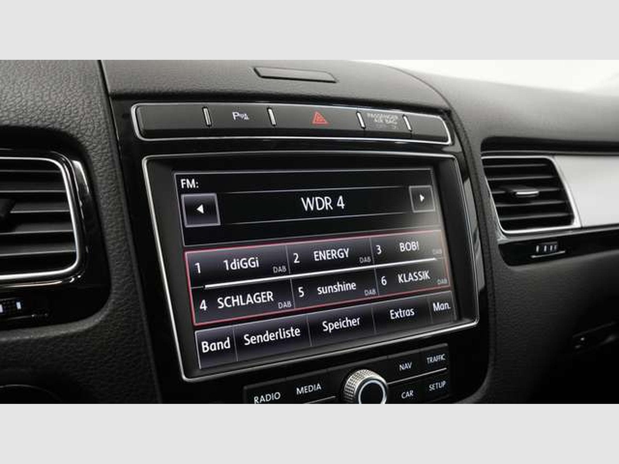 VW Touareg V6 TDI Terrain Tech 4M *19 *AHK *Leder (2015) - Photo 29