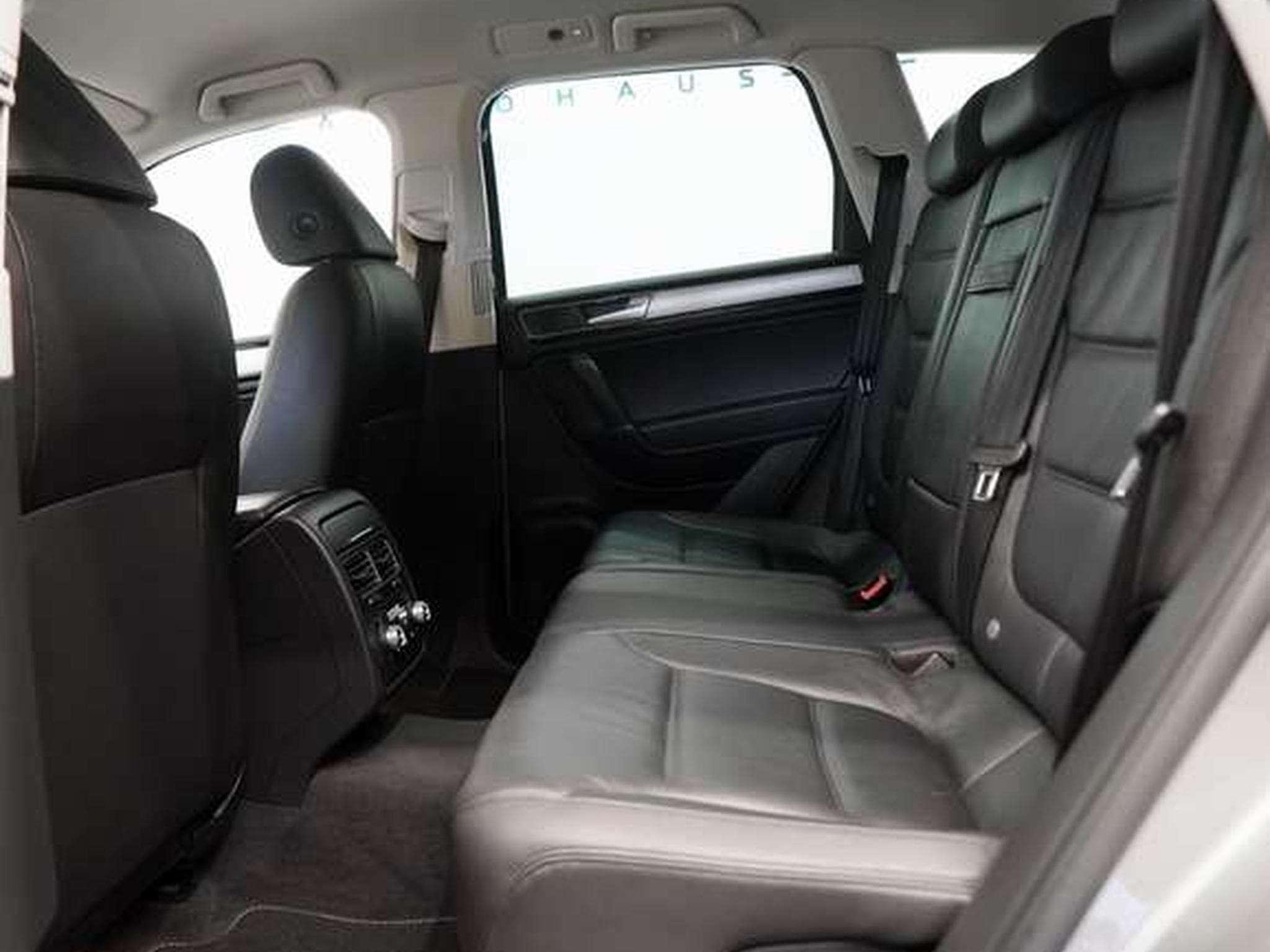 VW Touareg V6 TDI Terrain Tech 4M *19 *AHK *Leder (2015) - Photo 32