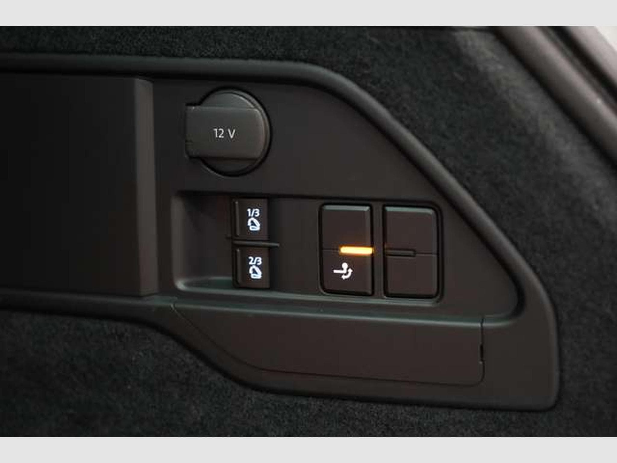 VW Touareg V6 TDI Terrain Tech 4M *19 *AHK *Leder (2015) - Photo 39