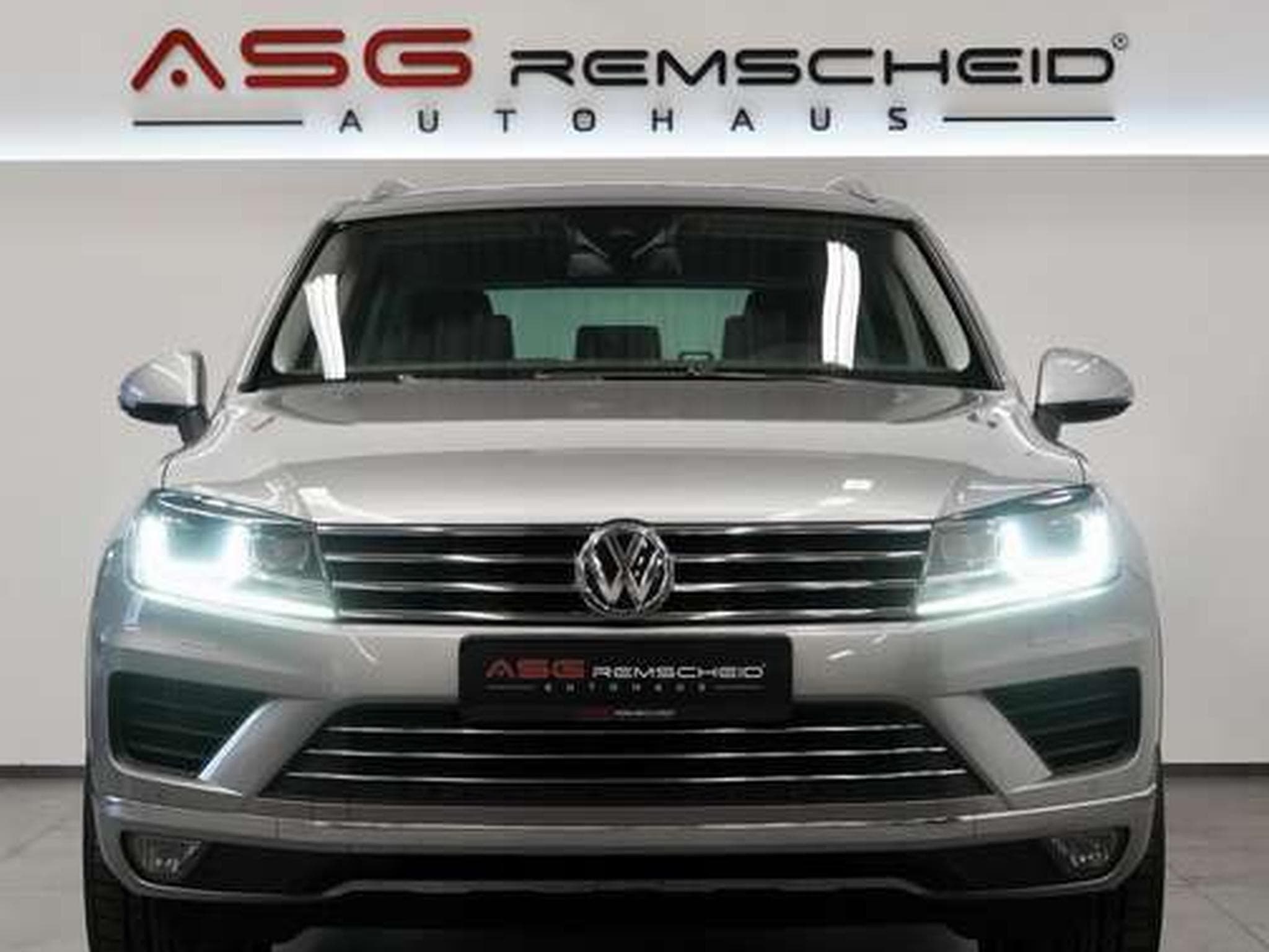 VW Touareg V6 TDI Terrain Tech 4M *19 *AHK *Leder (2015) - Photo 4