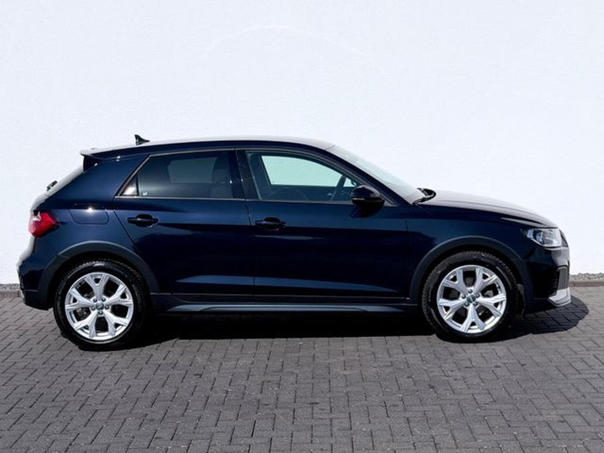 Audi A1 A1 Allstreet 35 TFSI  /NAVI/CAM/SHZ/GARANTIE/ (2020) - Foto 4