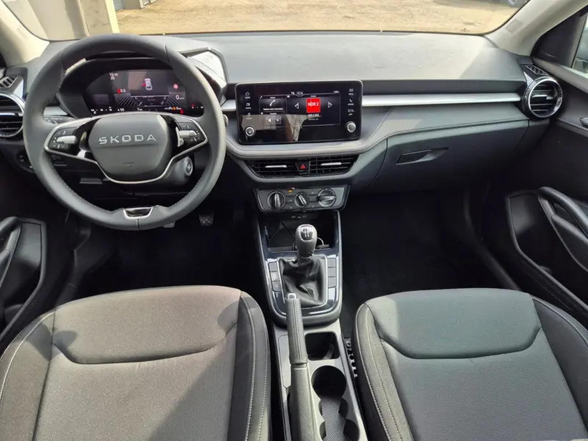 Skoda Fabia 1.0 TSi 95 Selection (2026) - Foto 7