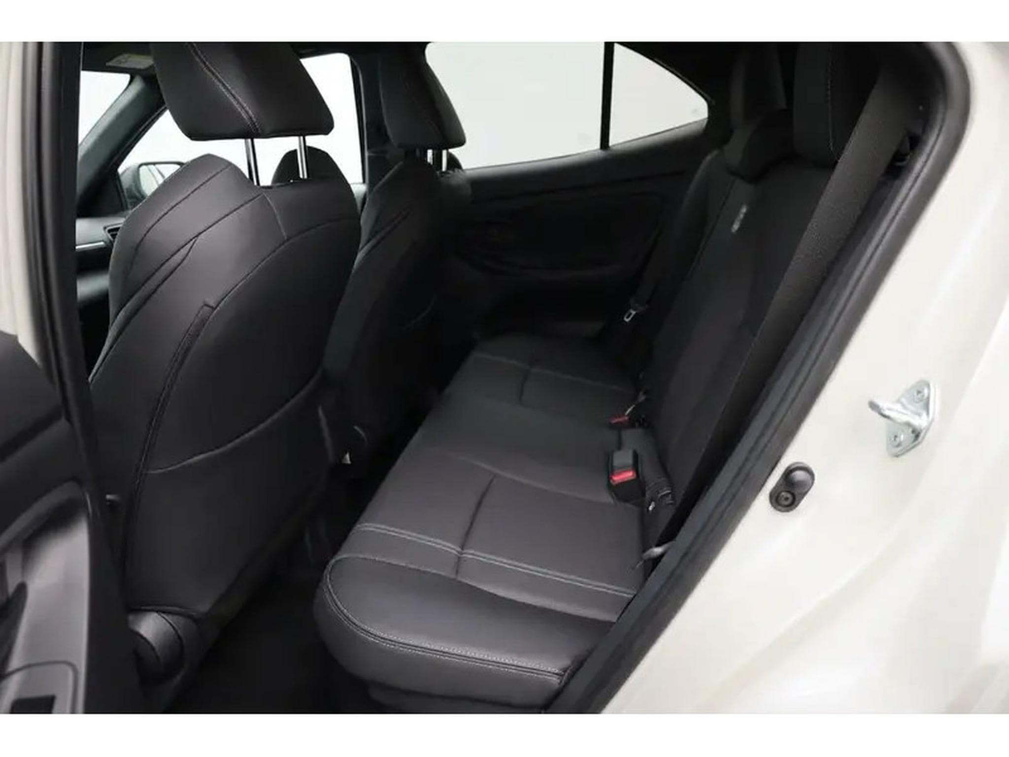 Toyota Yaris Cross 1.5 VVT-i  131  Hybride Style (2026) - Foto 10