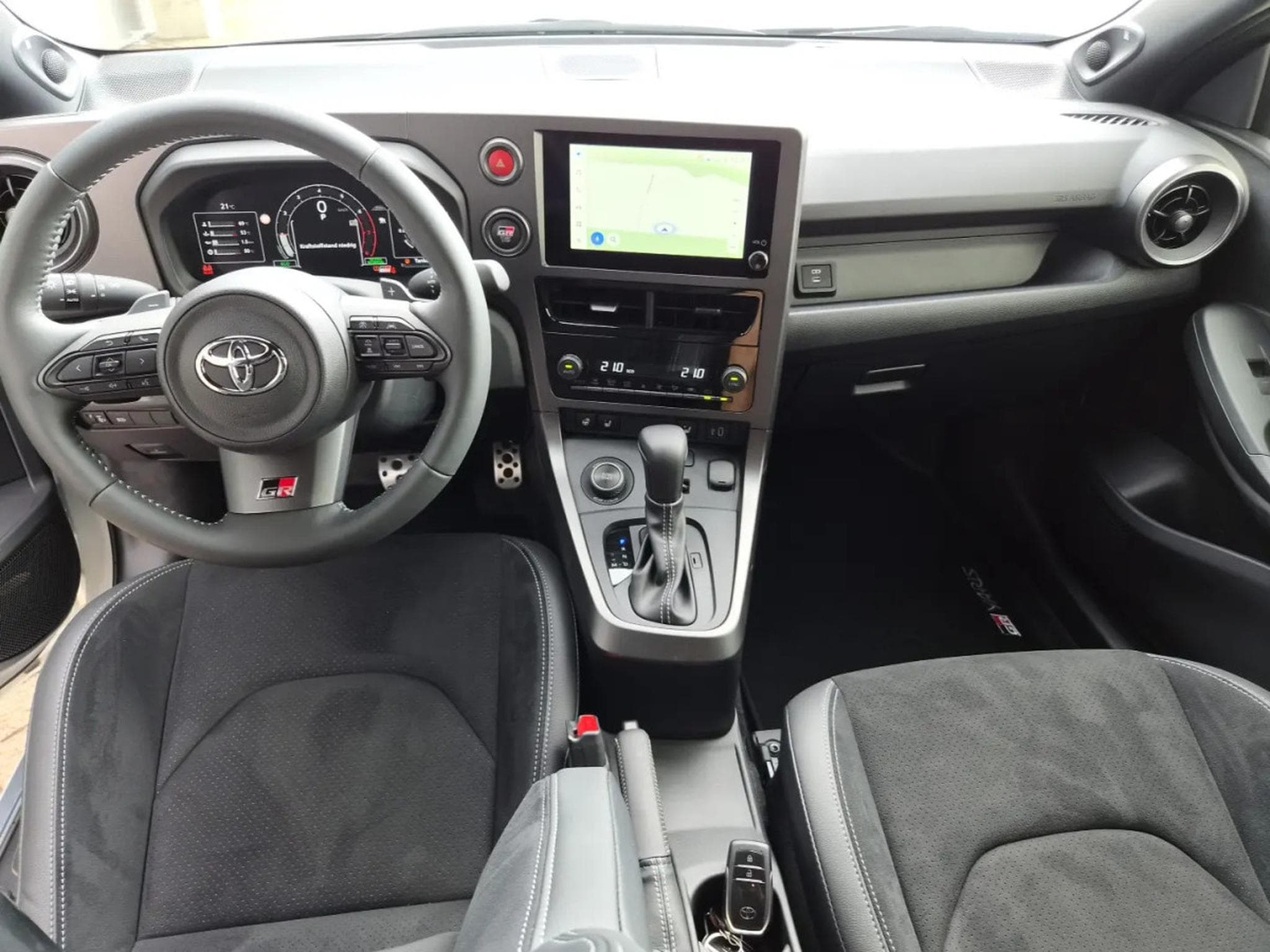 Toyota Yaris 1.6 Turbo 280 GR 4x4 (2026) - Foto 7