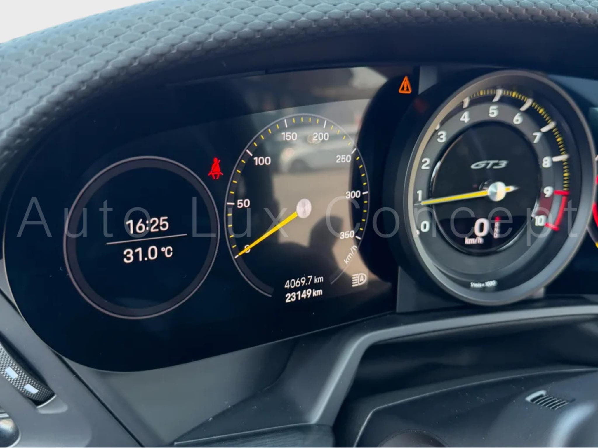 Porsche 911 911 GT3 Pack Touring (2021) - Photo 21