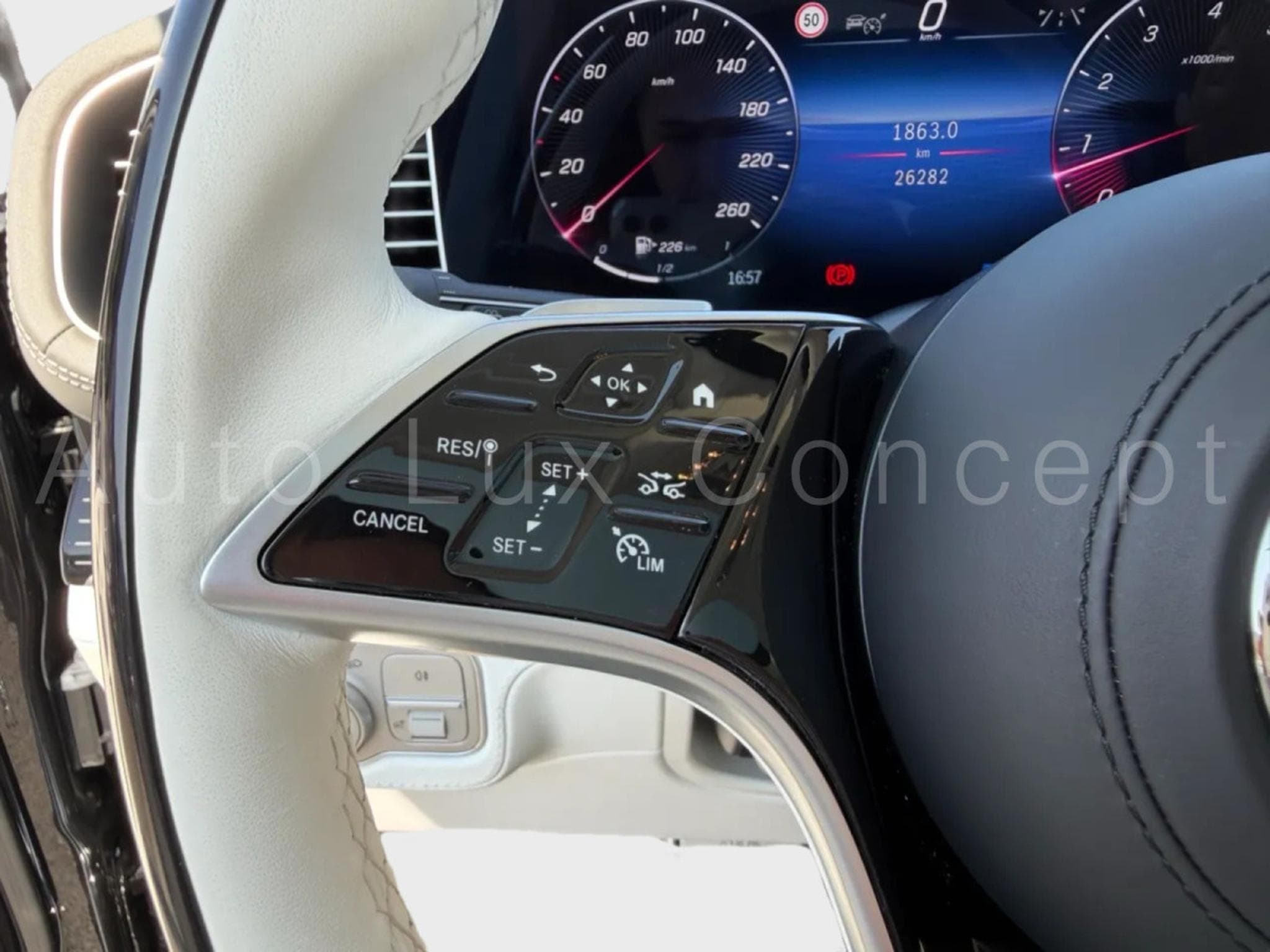 Mercedes GLS 600 Maybach 4MATIC Night Series (2024) - Photo 23